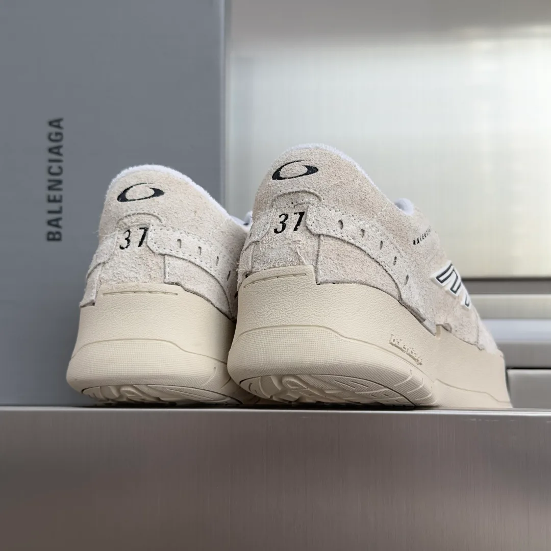 Кроссовки Женские Balenciaga 11235127