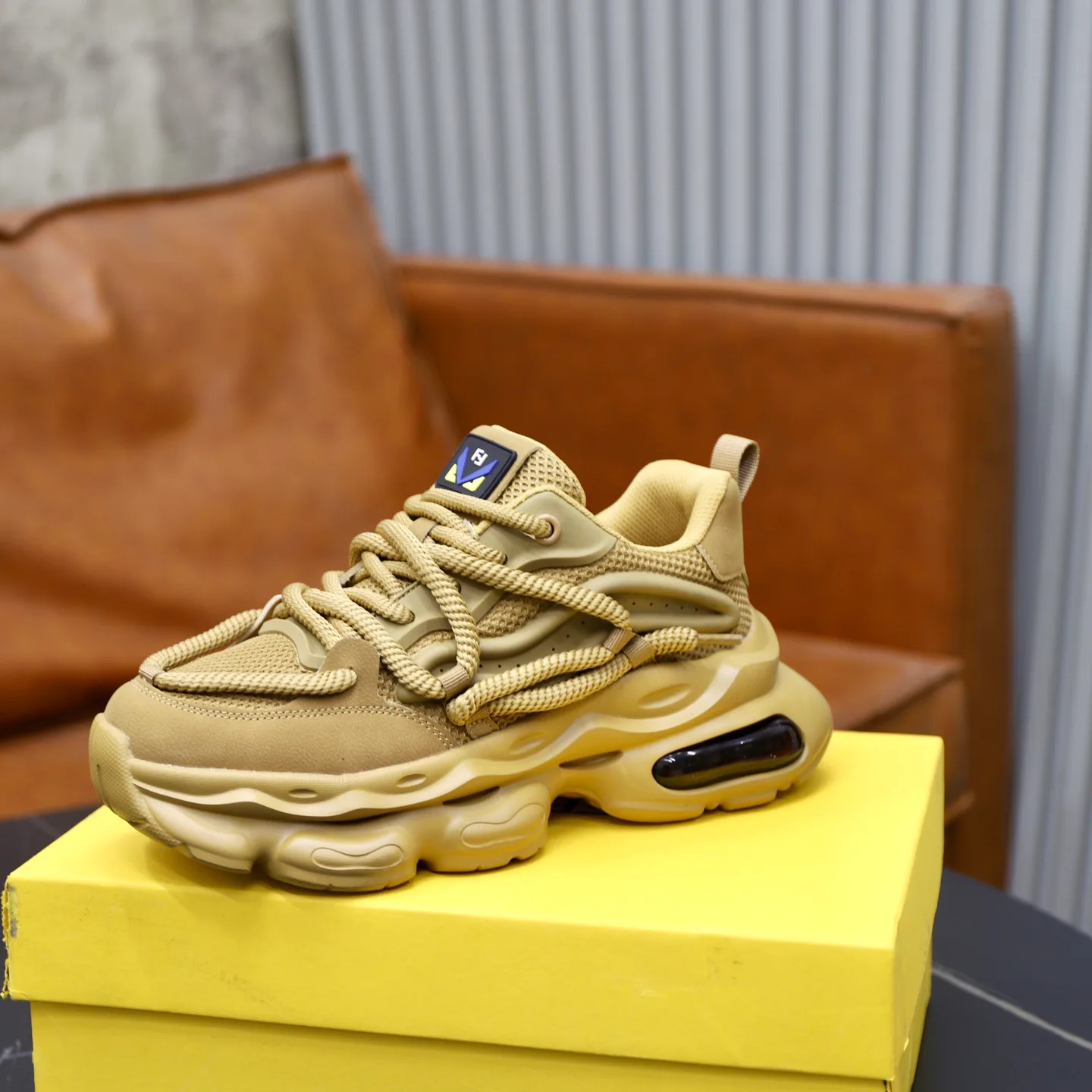 Кроссовки Женские Fendi 211519