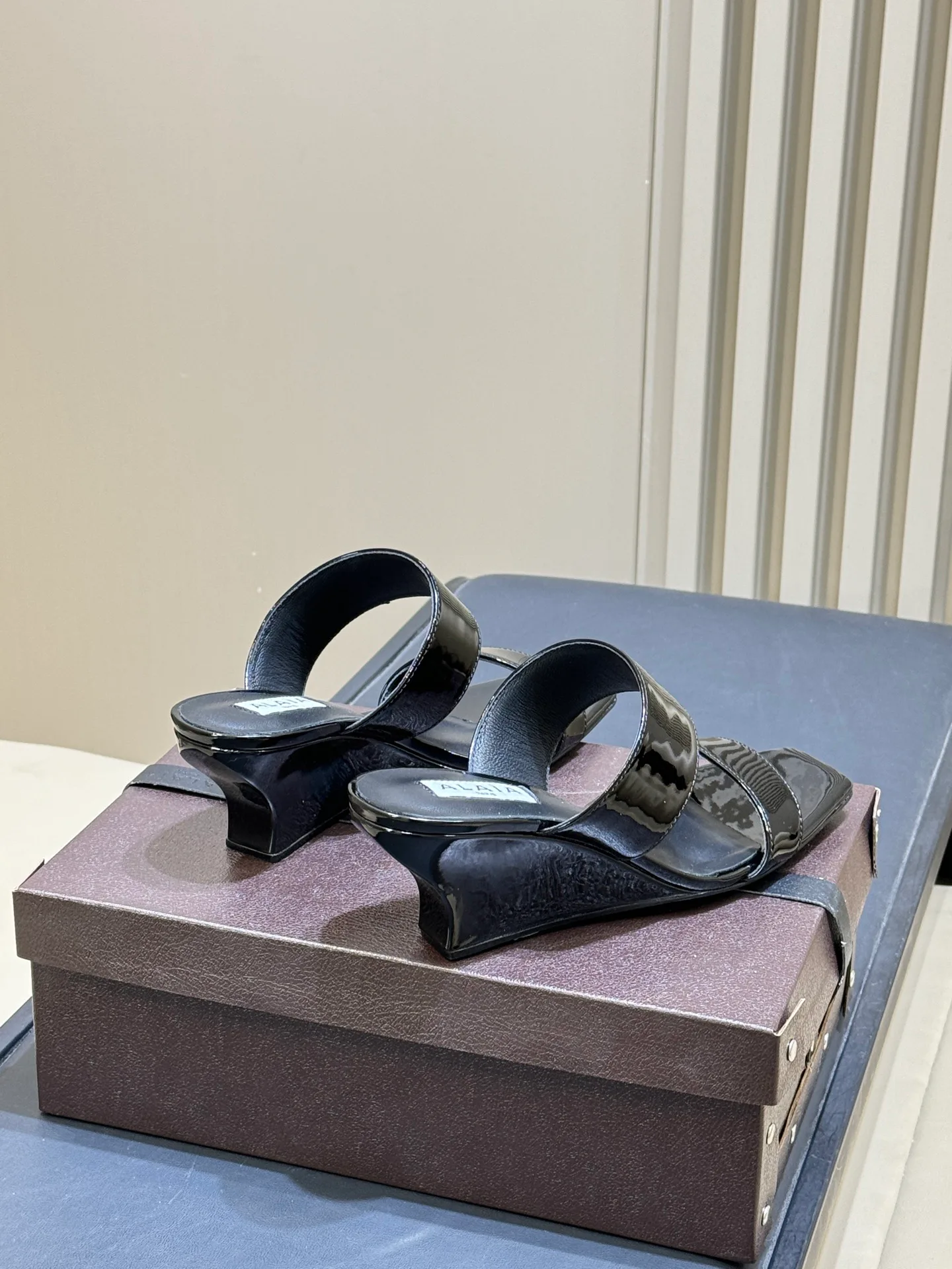 Босоножки Женские Alaia 3150342