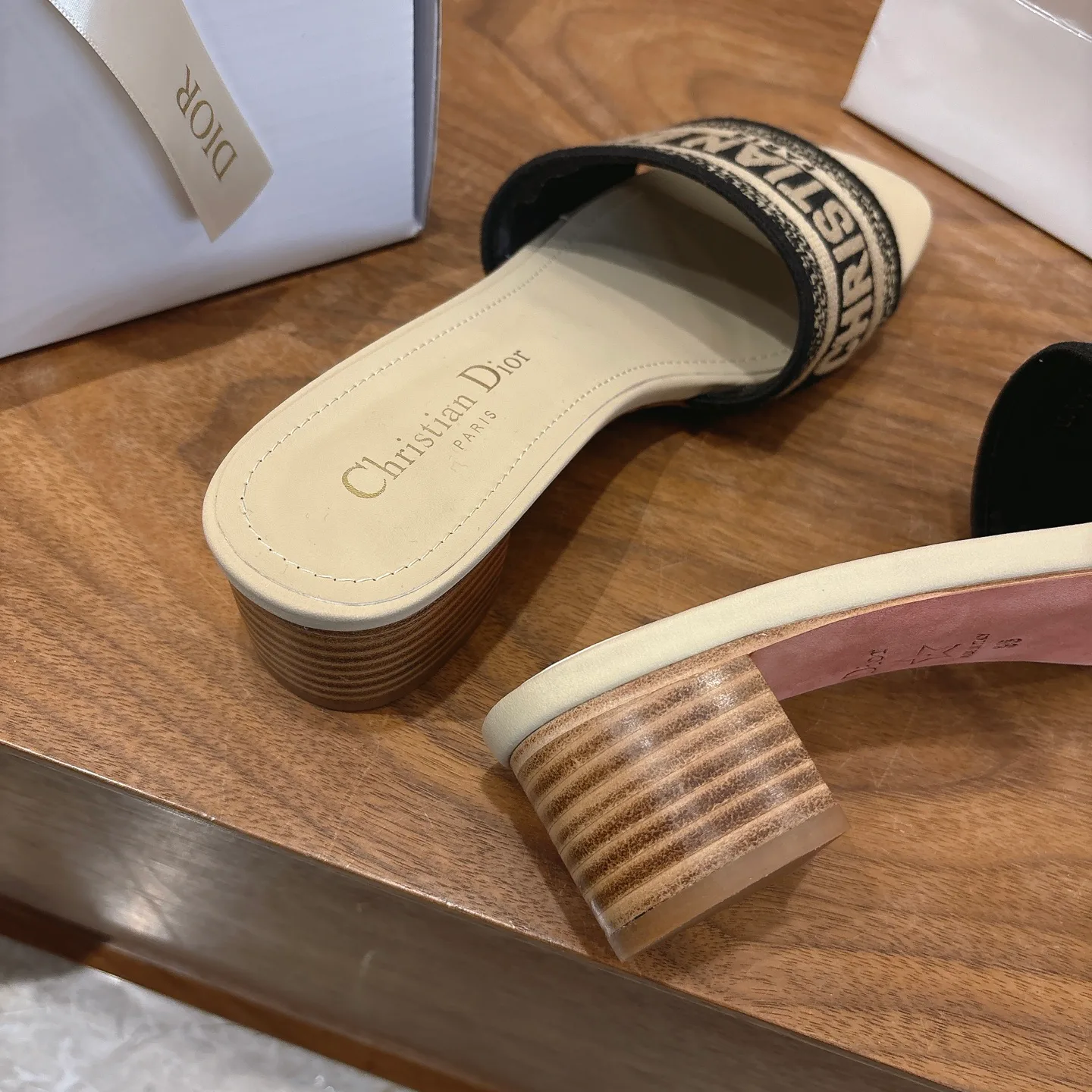 Босоножки Женские Christian Dior 1137283