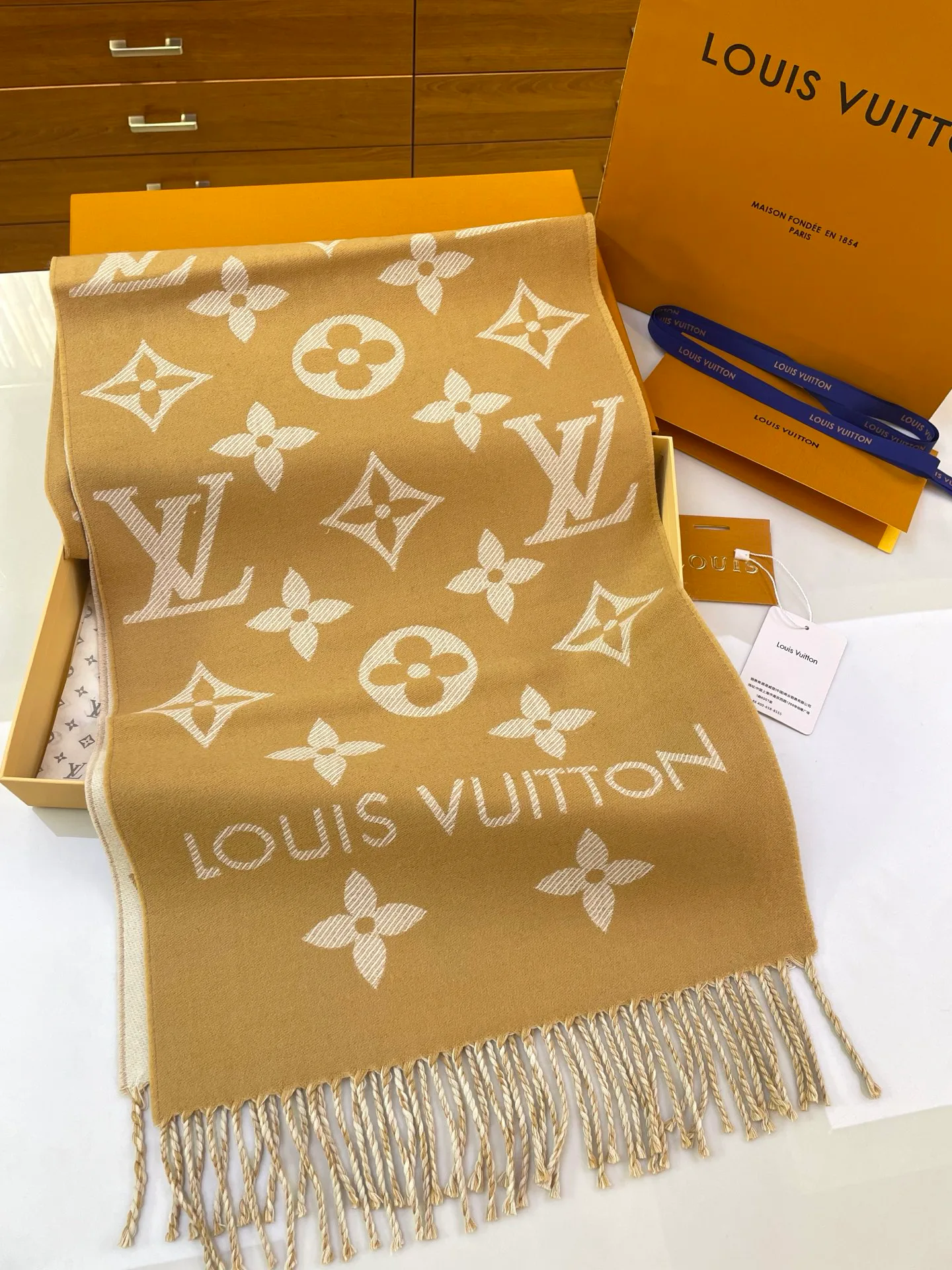 Шарфы Louis Vuitton 266558