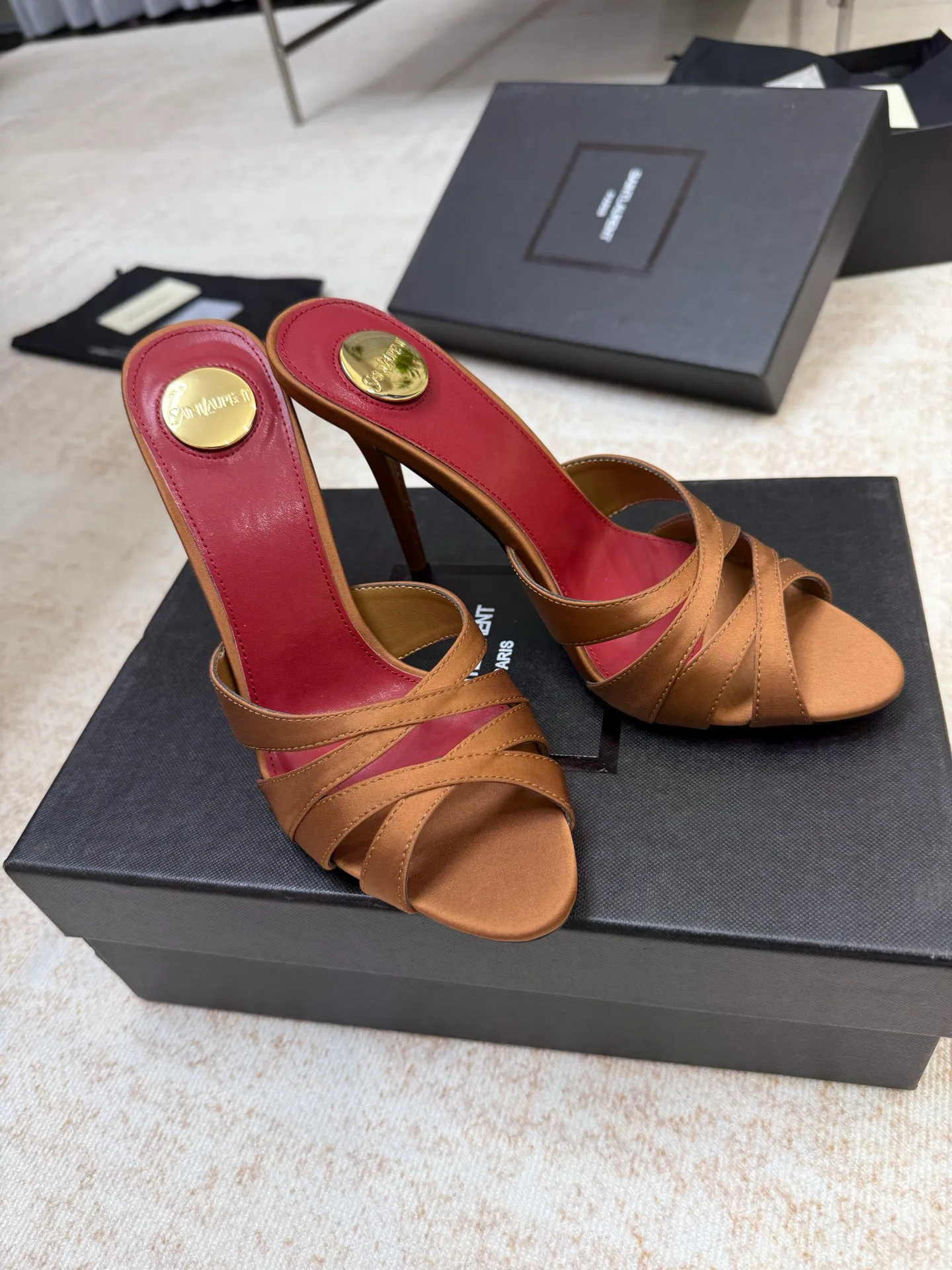 Босоножки Женские Saint Laurent 3062303