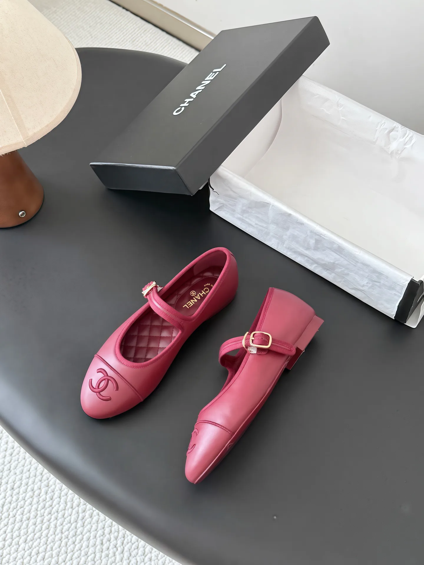 Туфли Женские Chanel 18053739
