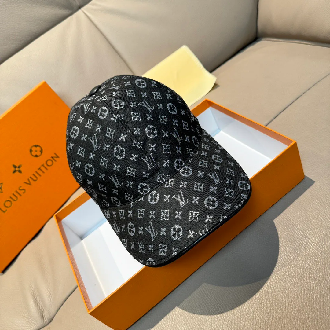 Головные Уборы Louis Vuitton 4550012