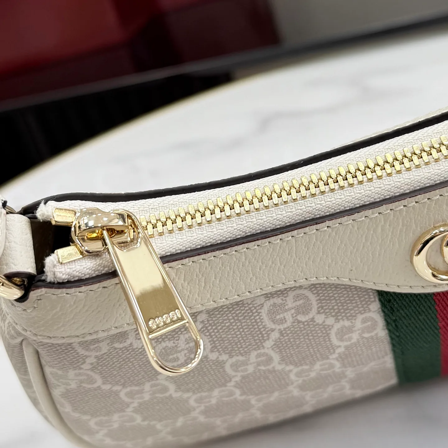 Классические Сумки Женские Gucci 13435211