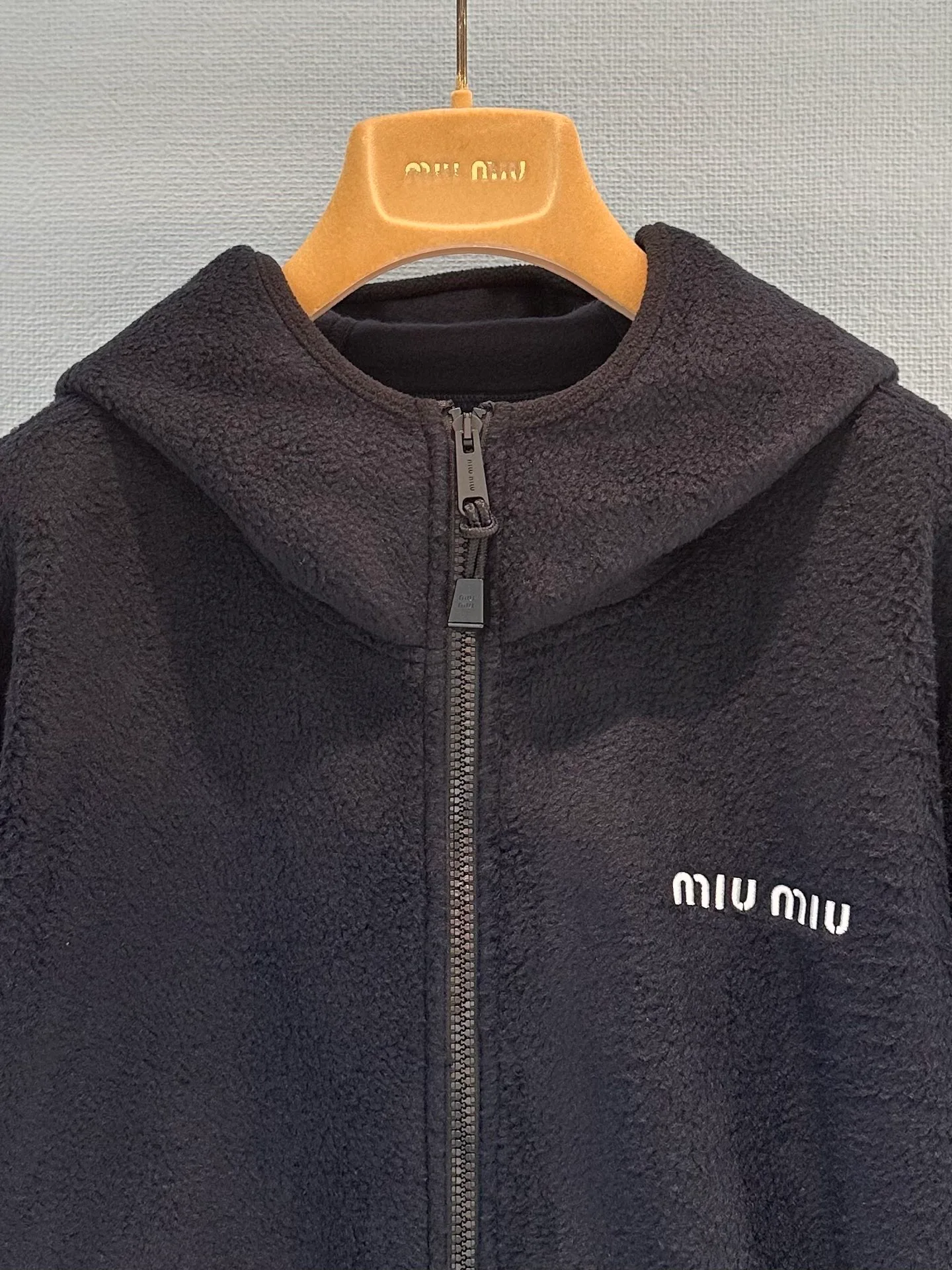 Куртки И Пуховики Женские Miu Miu 18349395