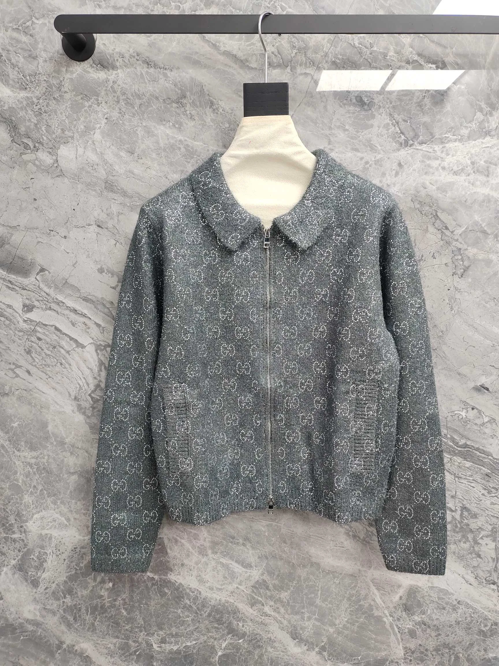 Куртки И Пуховики Женские Gucci 1617052