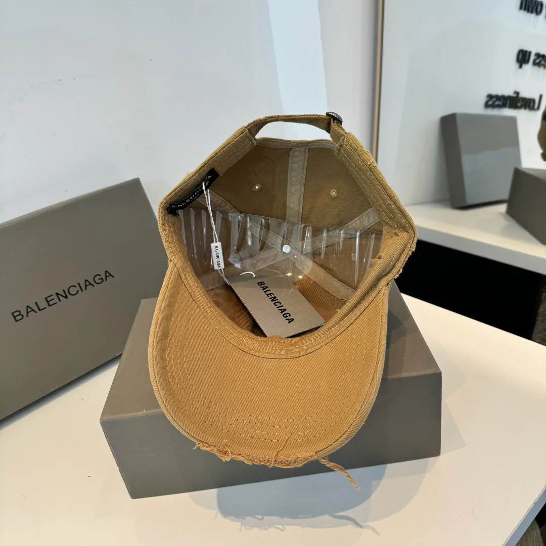Головные Уборы Balenciaga 11633362