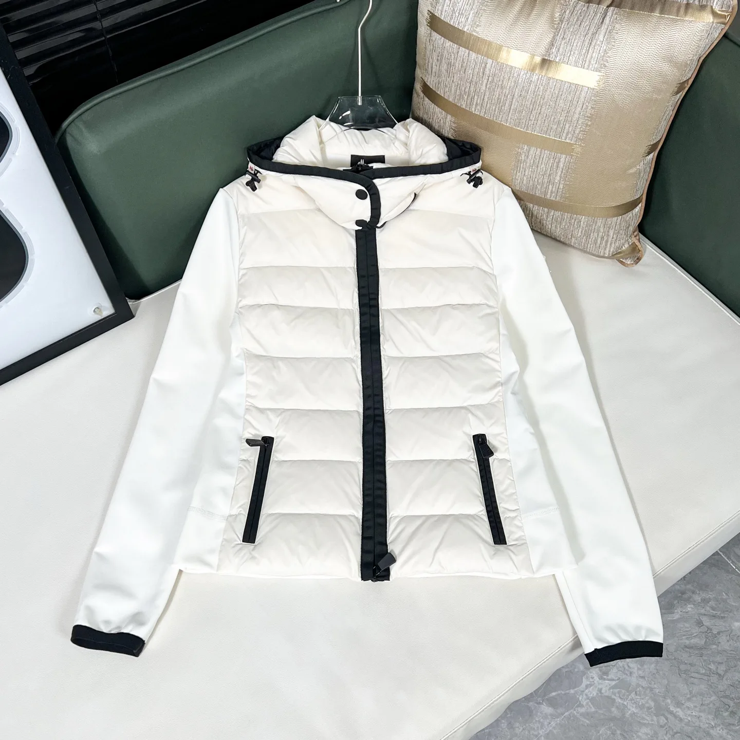 Куртки И Пуховики Женские Moncler 19225032