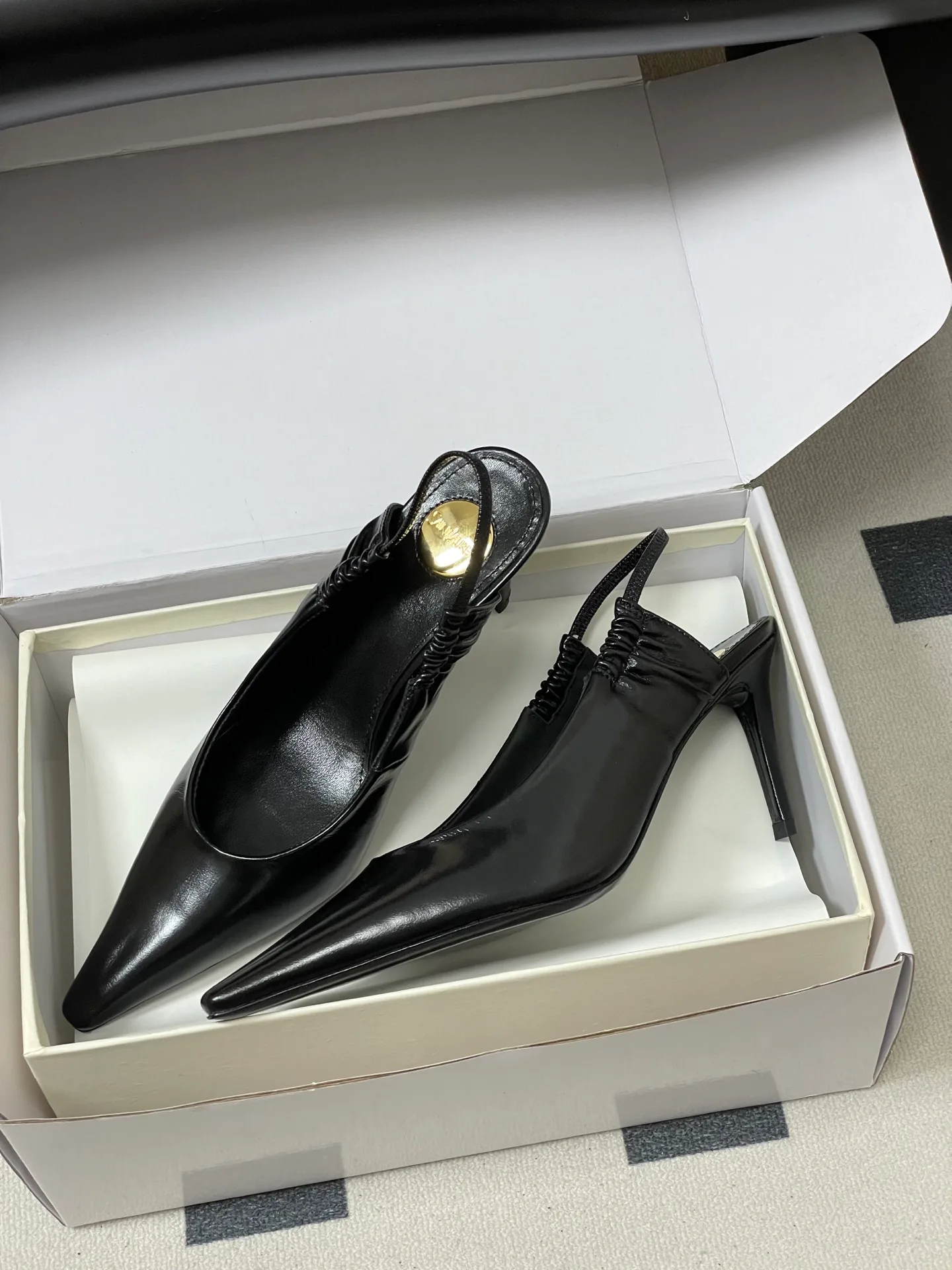 Босоножки Женские Saint Laurent 11220124