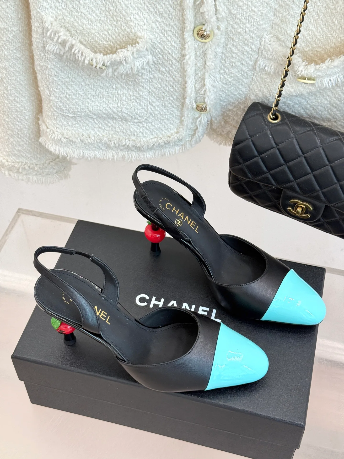 Босоножки Женские Chanel 17425311