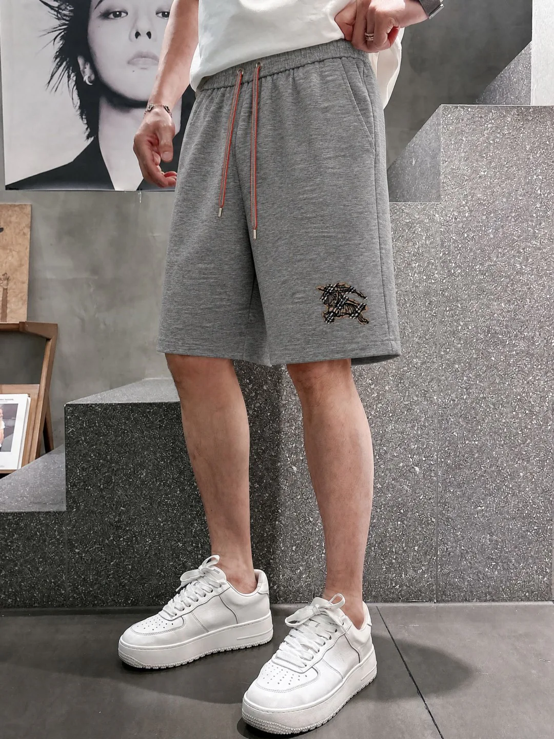 Шорты Мужские Burberry 18246603