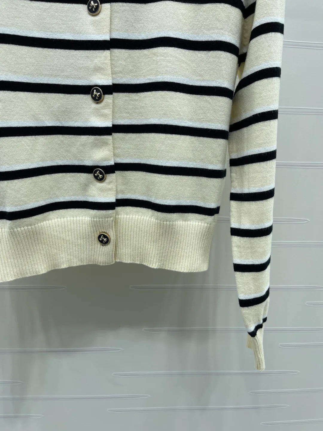 Джемперы И Свитеры Женские Chanel 18038492