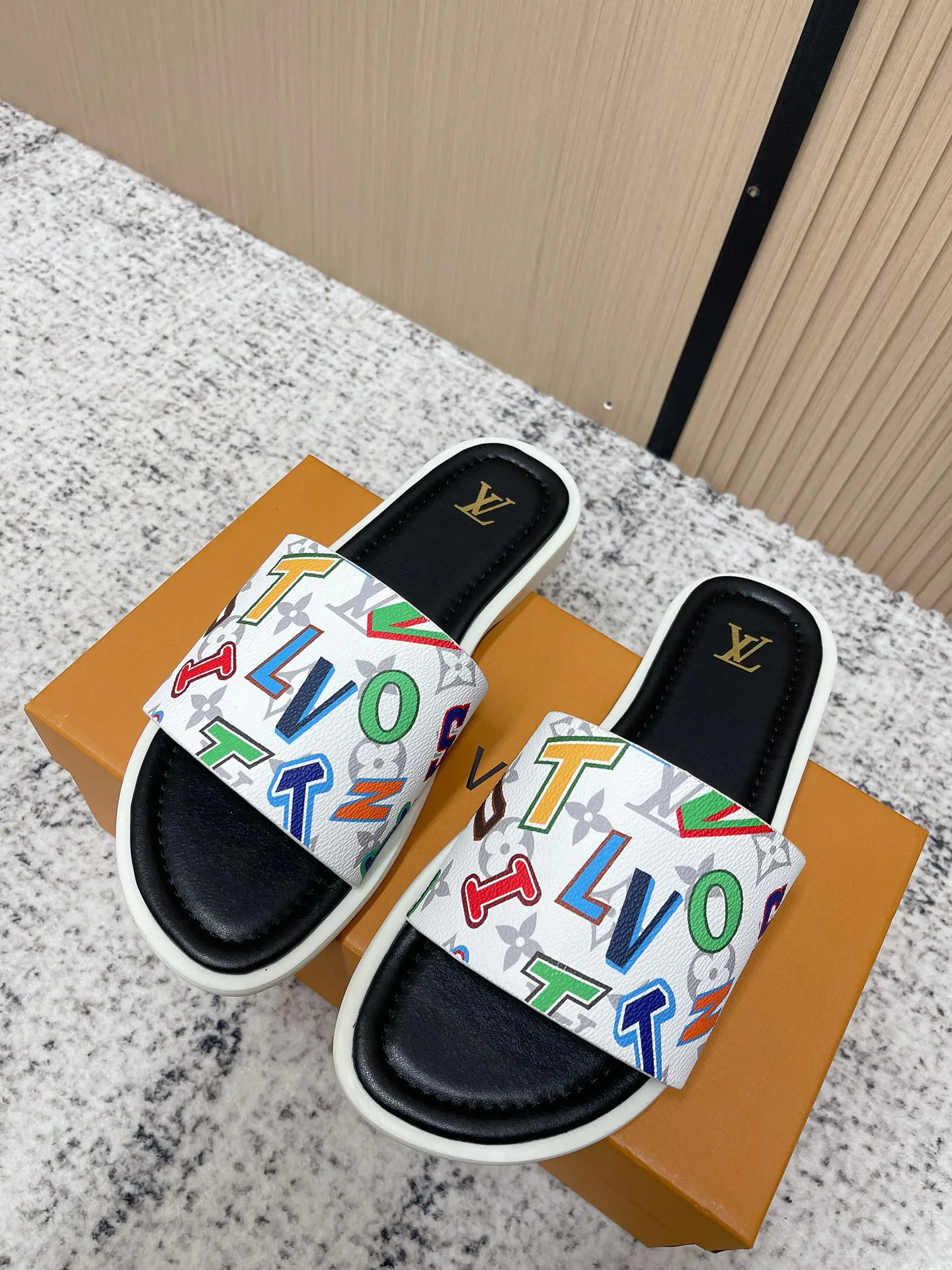 Сандалии Мужские Louis Vuitton 12785771