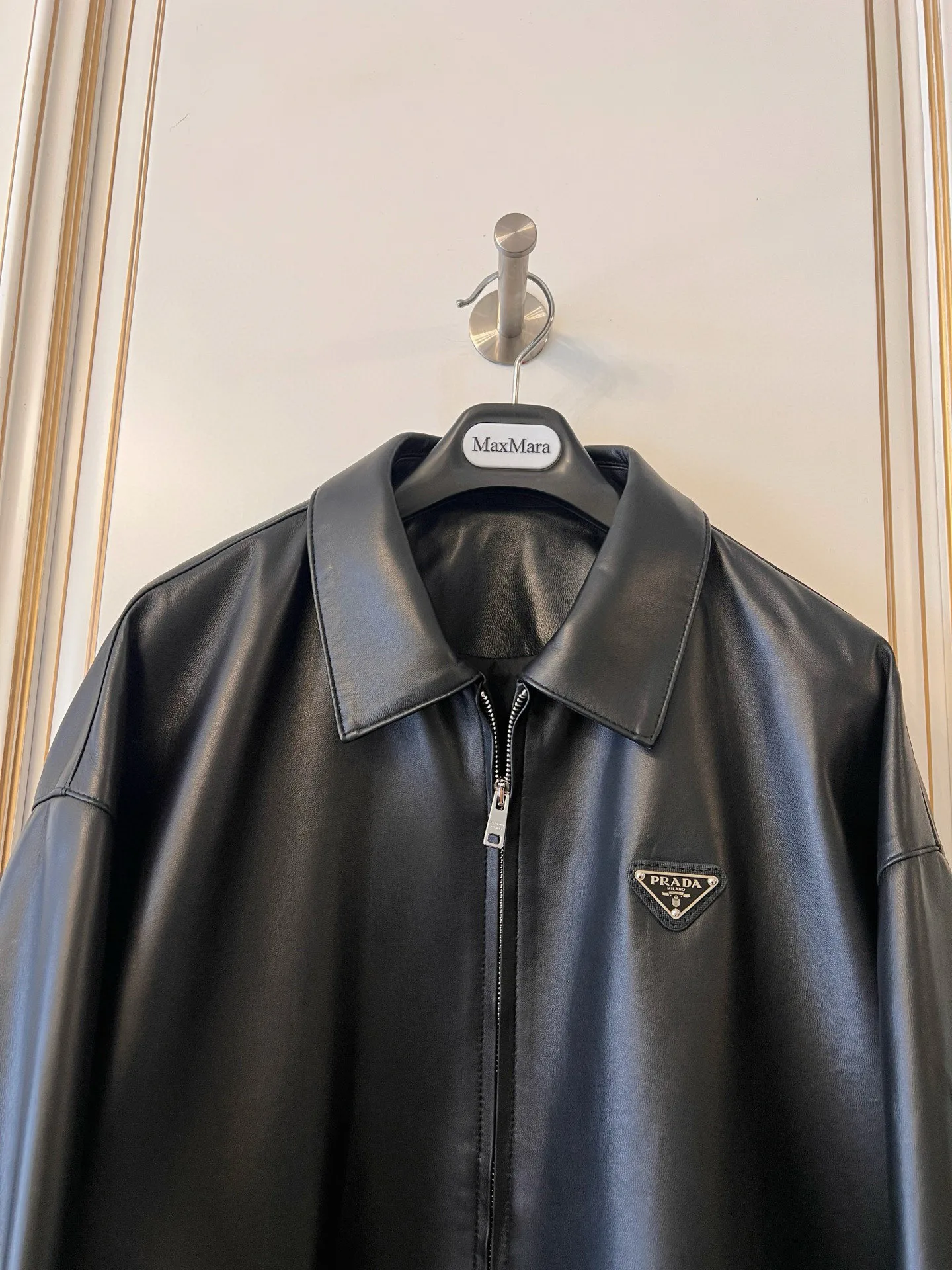 Кожаные Куртки И Дублёнки Женские Prada 11686143