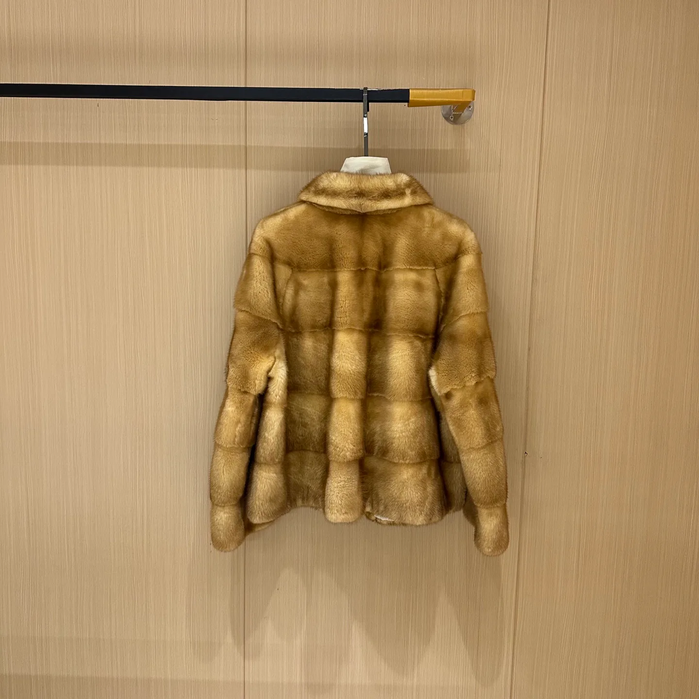 Шубы Женские Fendi 2960241