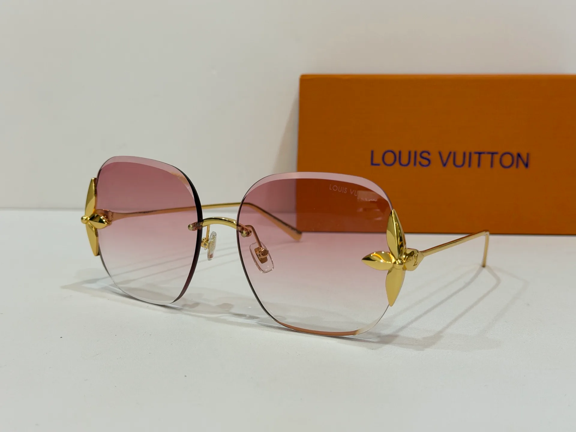 Очки Louis Vuitton 14321646