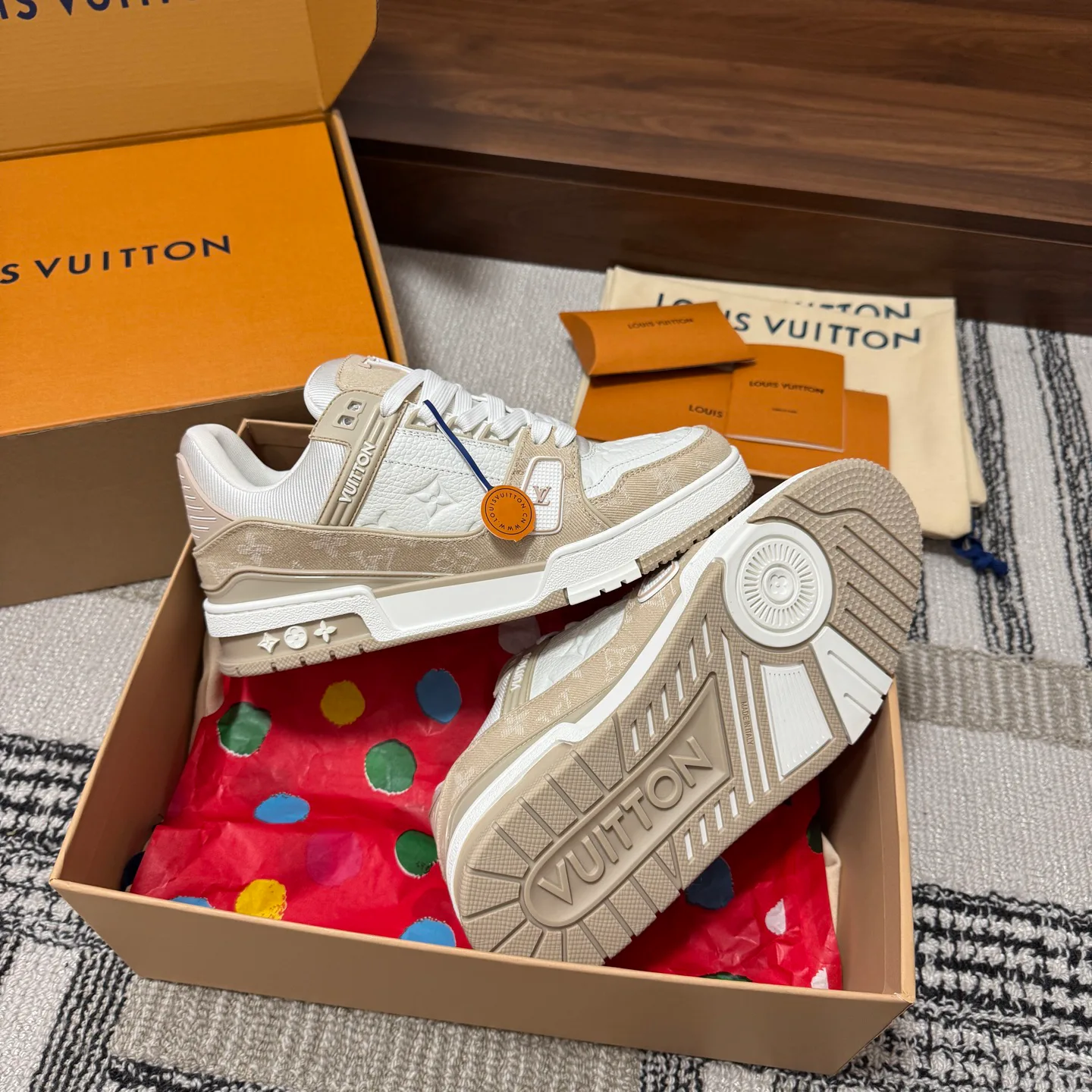 Кроссовки Женские Louis Vuitton 1546770