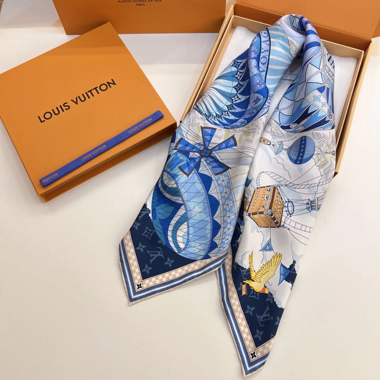 Платки Louis Vuitton 16851482