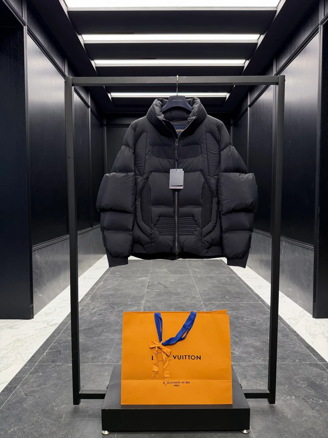 Куртки И Пуховики Мужские Louis Vuitton 1521821