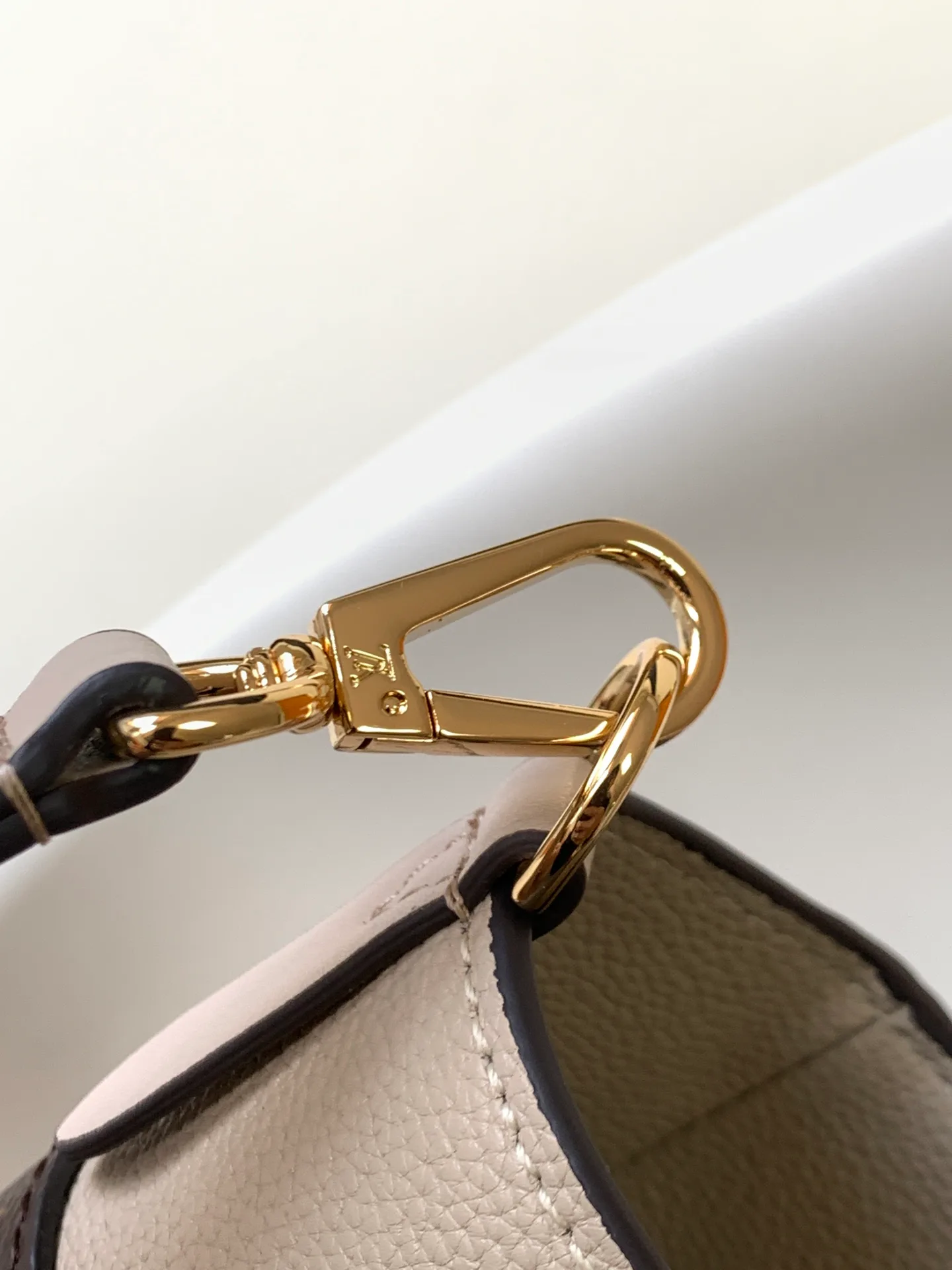 Классические Сумки Женские Louis Vuitton 11185381