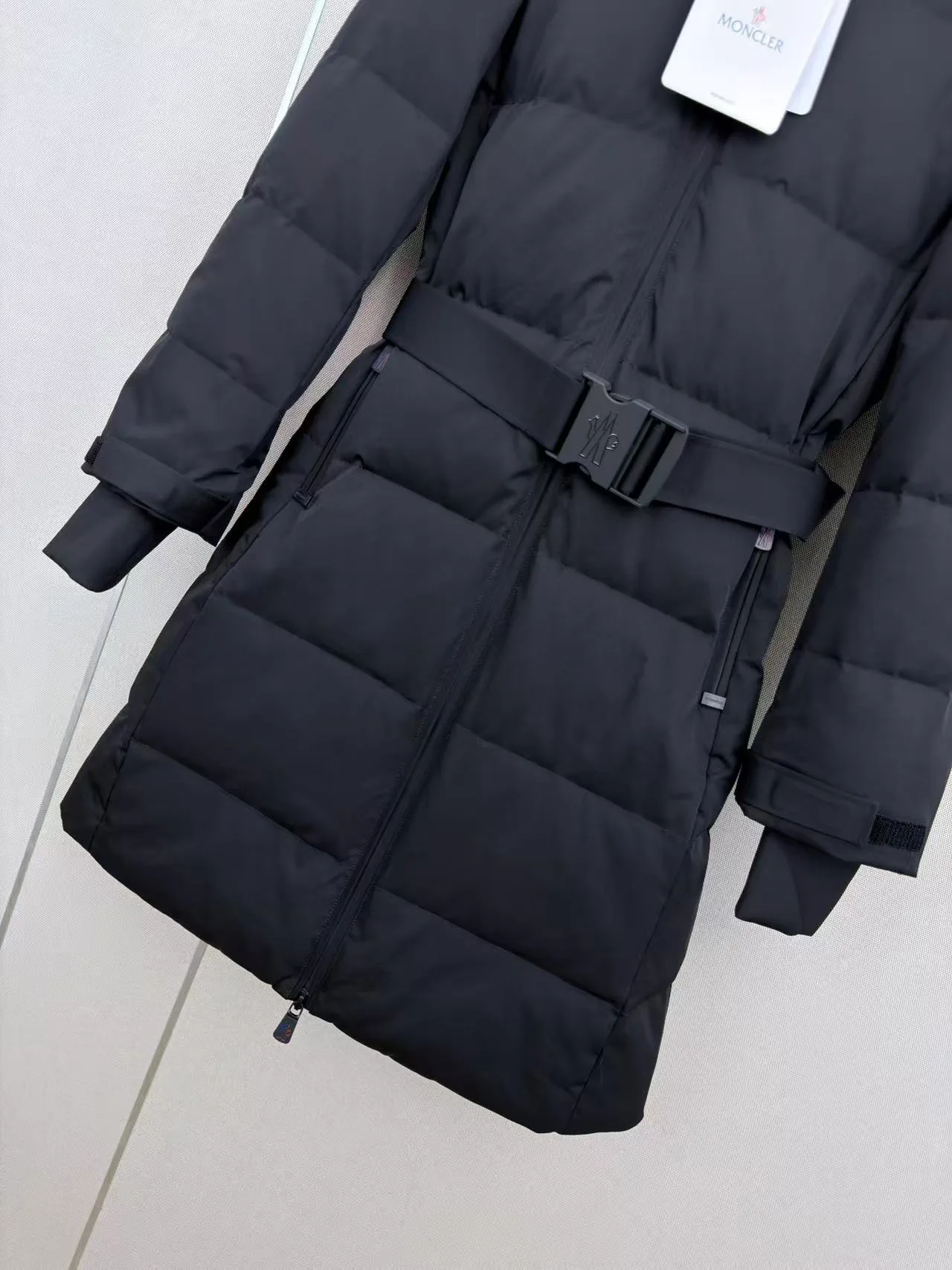 Куртки И Пуховики Женские Moncler 18402391