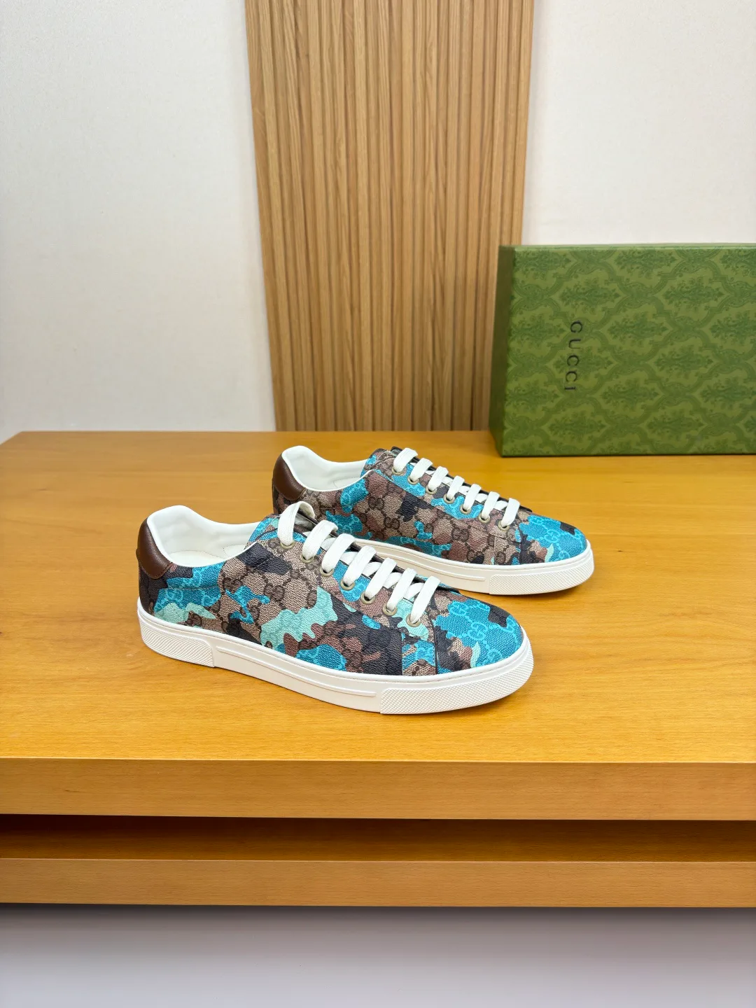 Кеды Женские Gucci 11702493