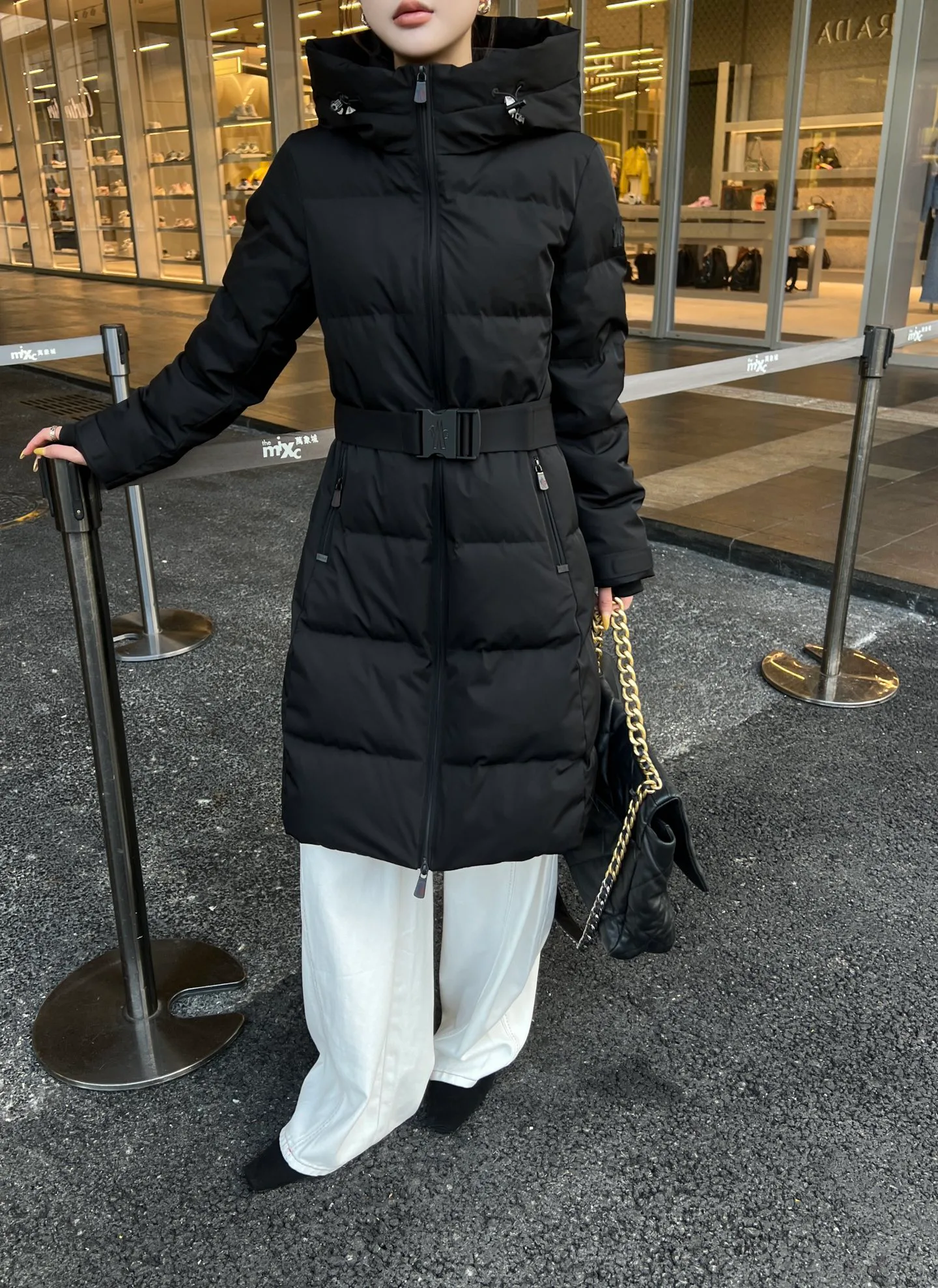 Куртки И Пуховики Женские Moncler 18402390