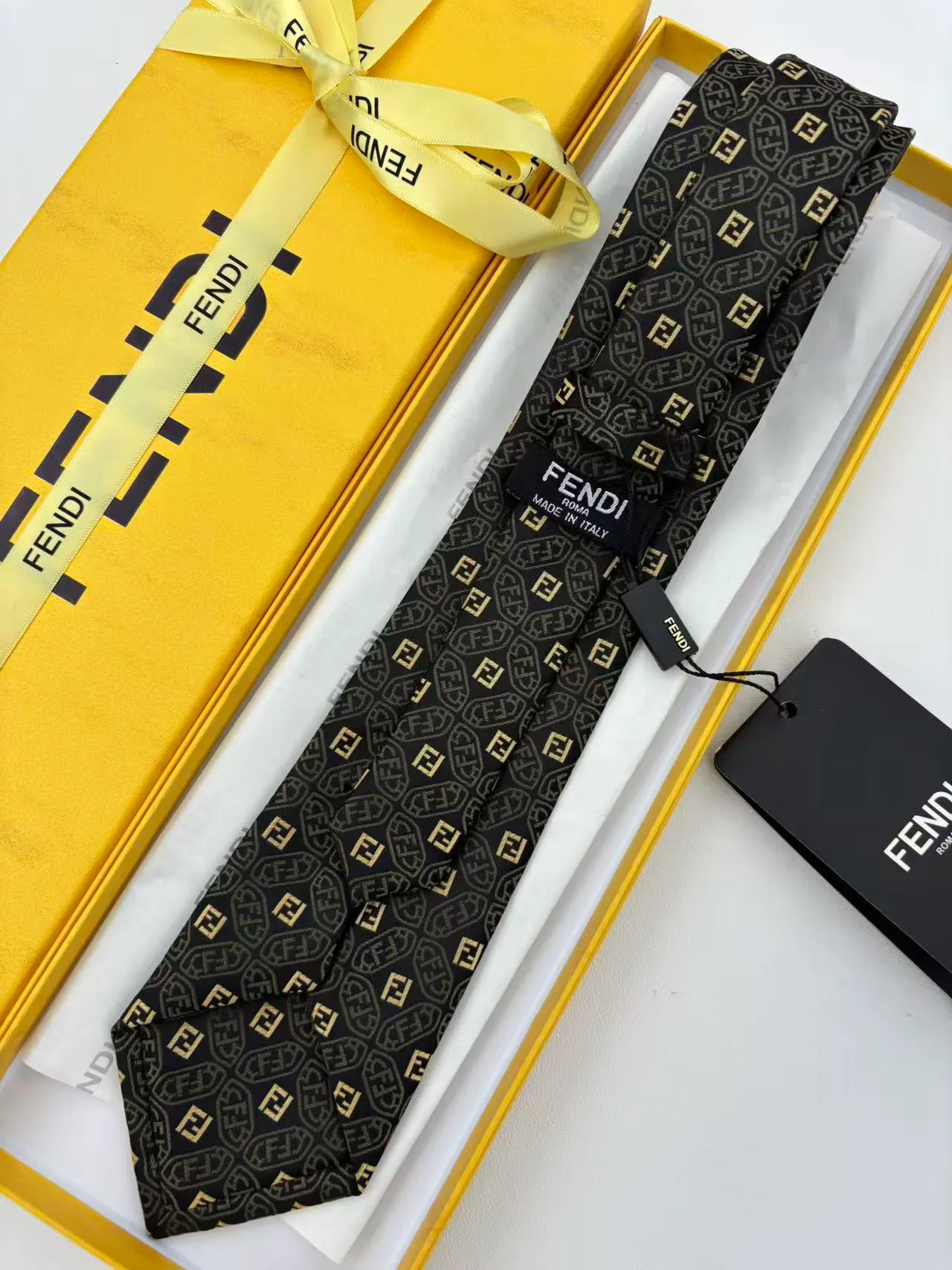 Платки Fendi 14648037