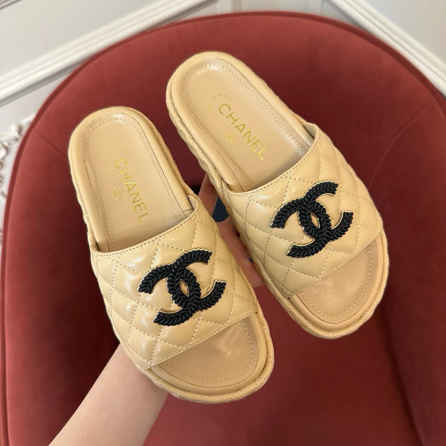 Шлепанцы Женские Chanel 18546