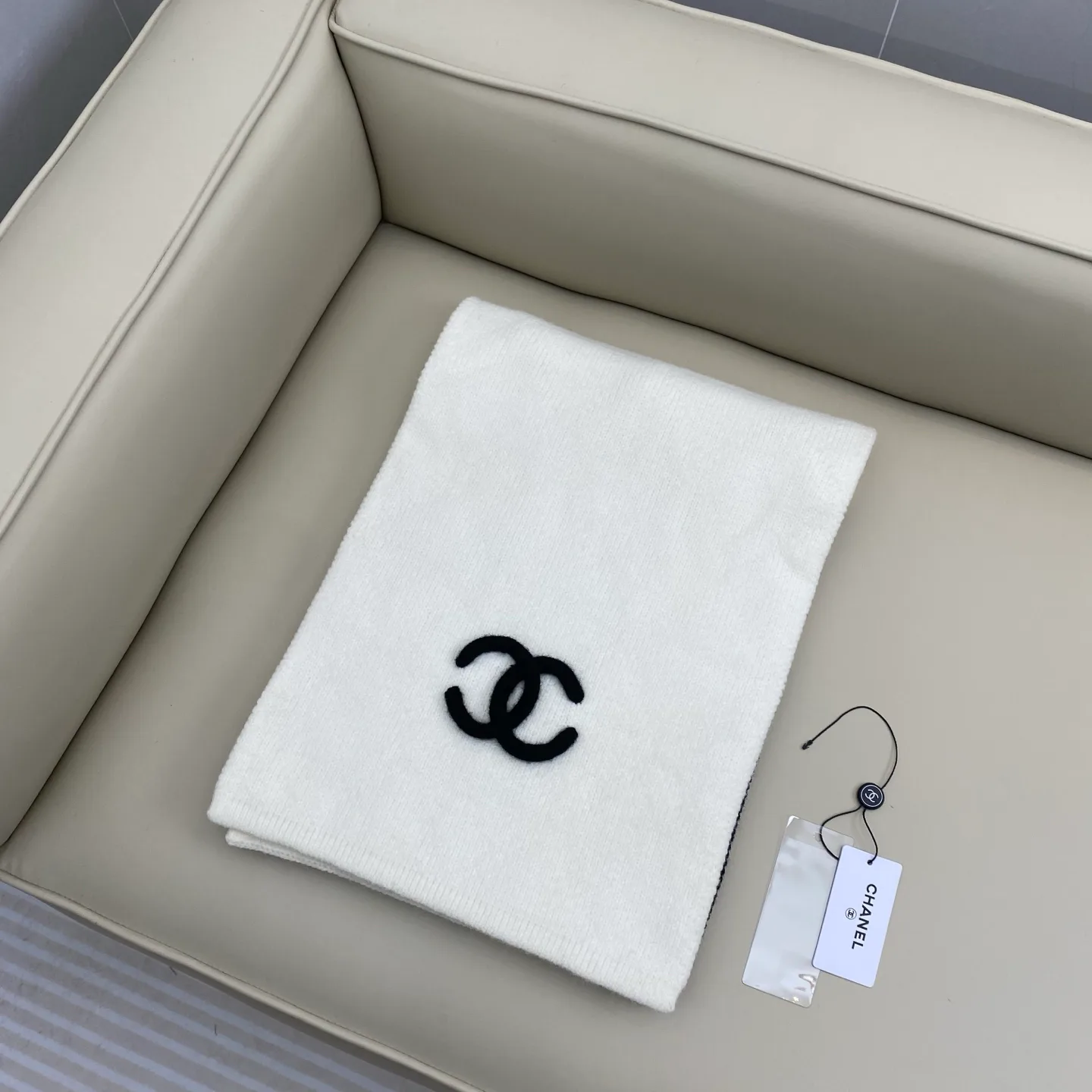 Шарфы Chanel 563337