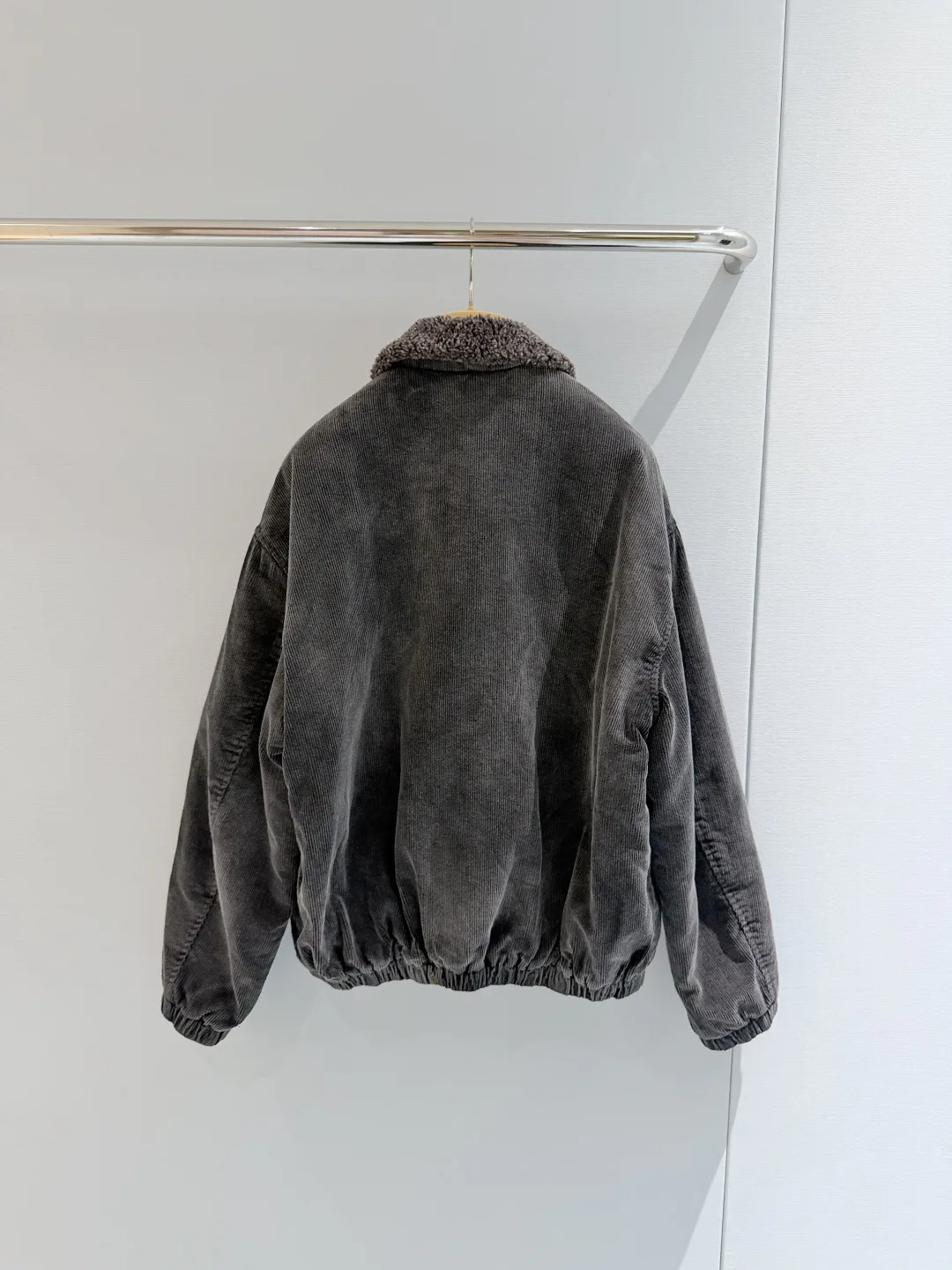 Куртки И Пуховики Женские Miu Miu 18285453