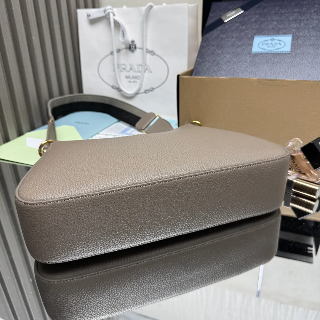 Сумки На Ремне Женские Prada 1763178