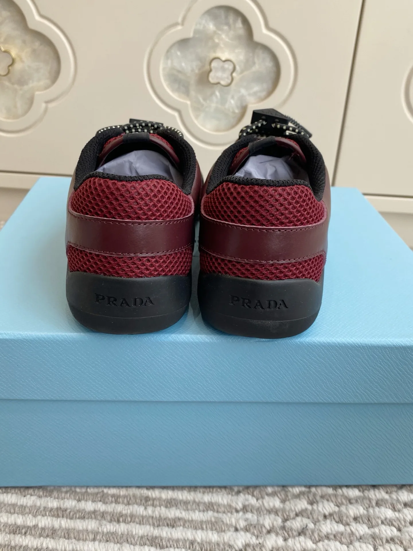 Кроссовки Женские Prada 13239505