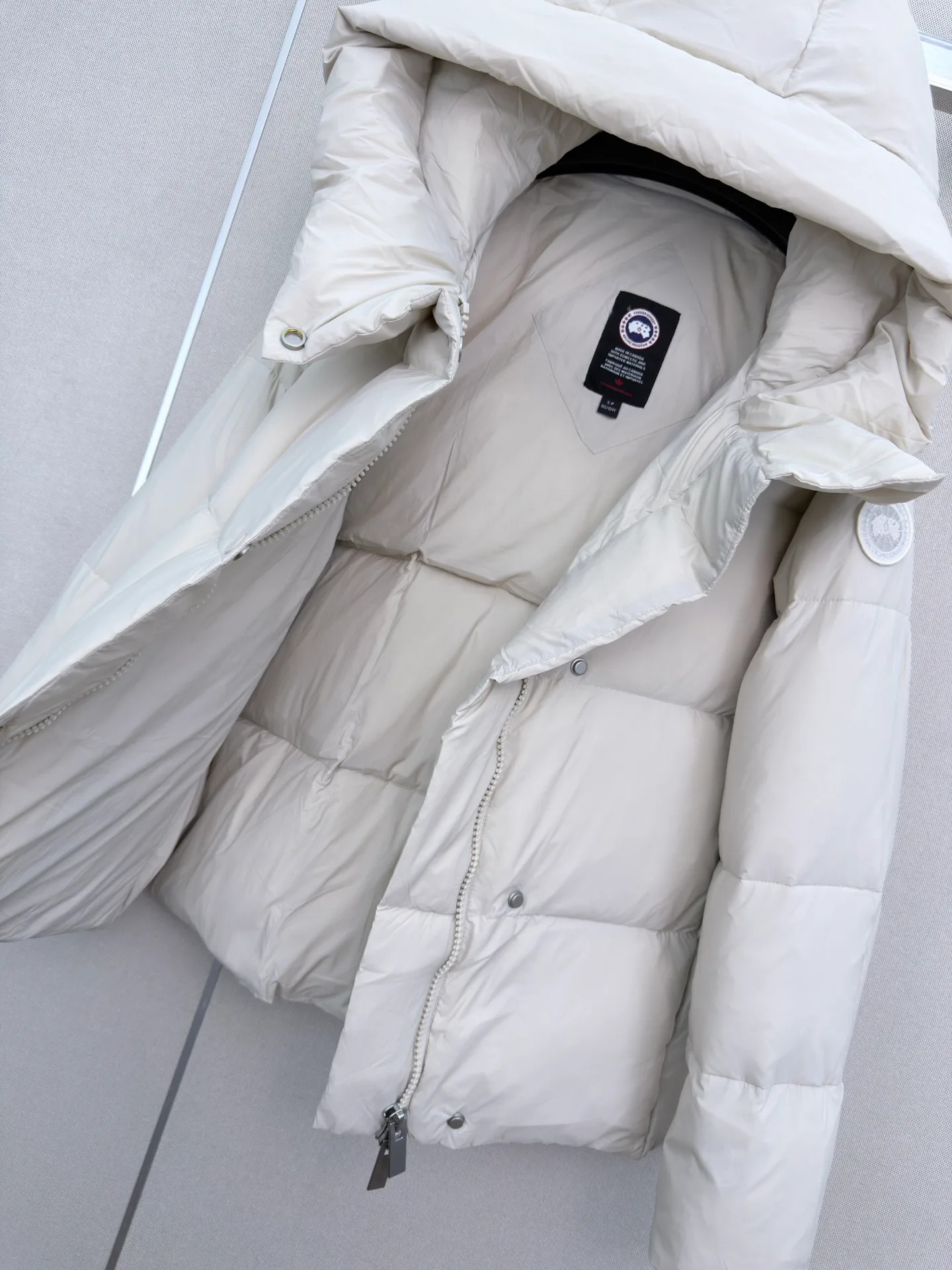 Куртки И Пуховики Женские Canada Goose 18714651
