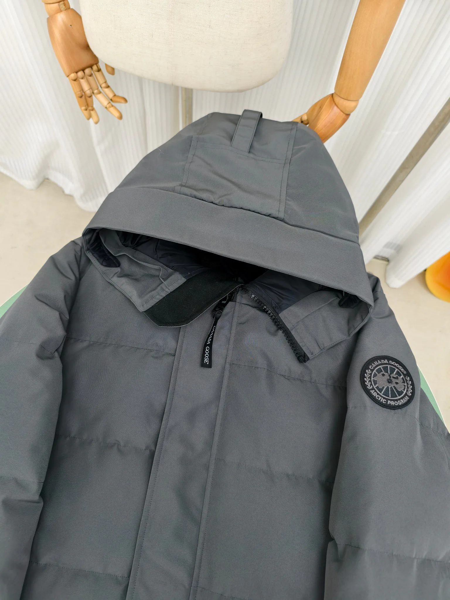 Куртки И Пуховики Женские Canada Goose 342259