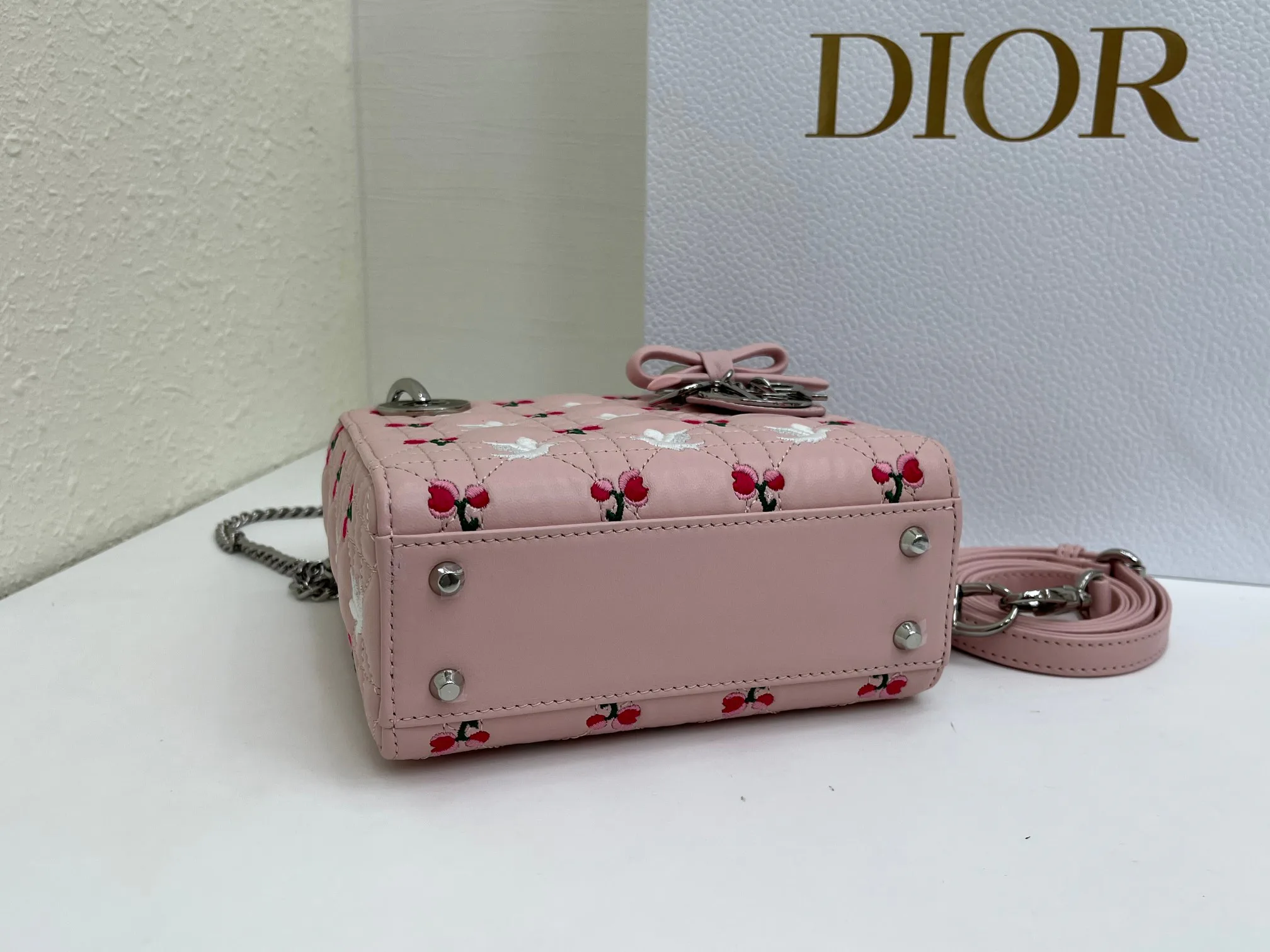 Классические Сумки Женские Christian Dior 17407064