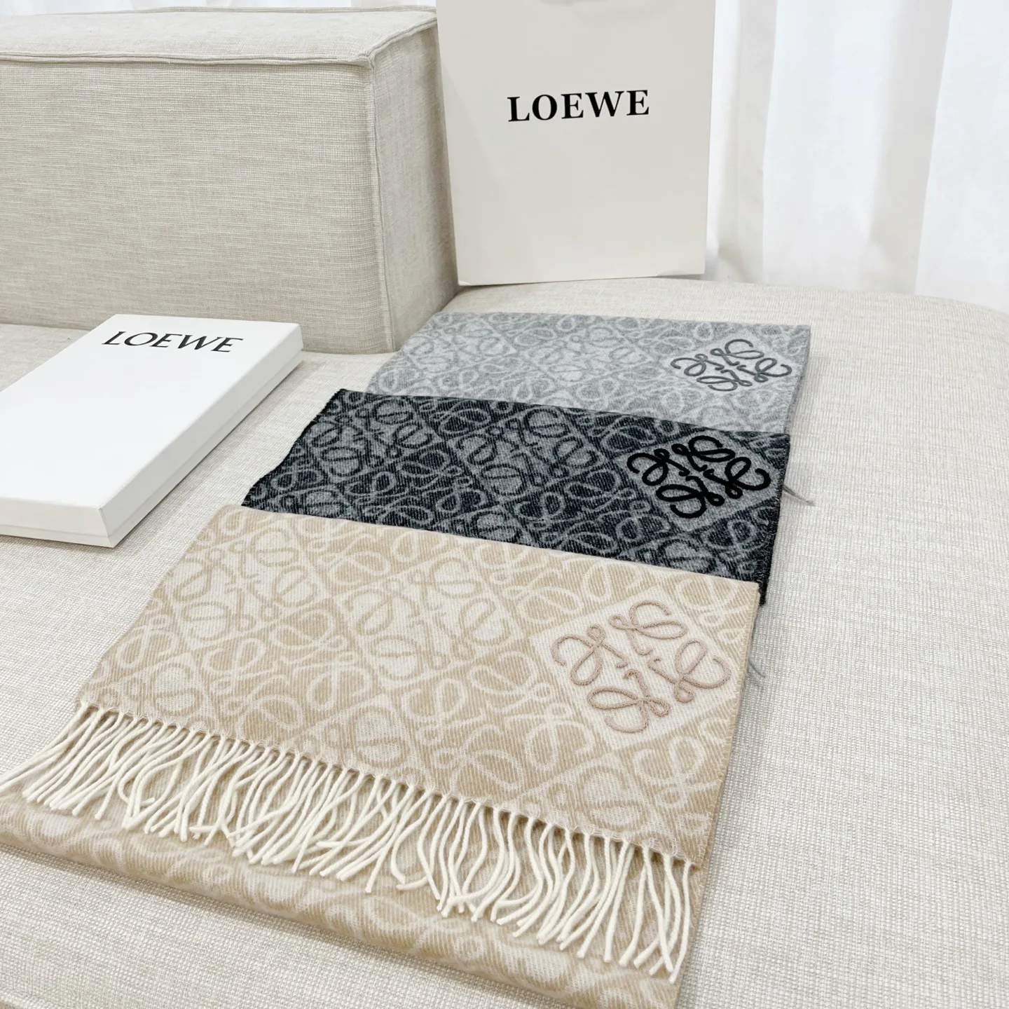 Шарфы Loewe 240028