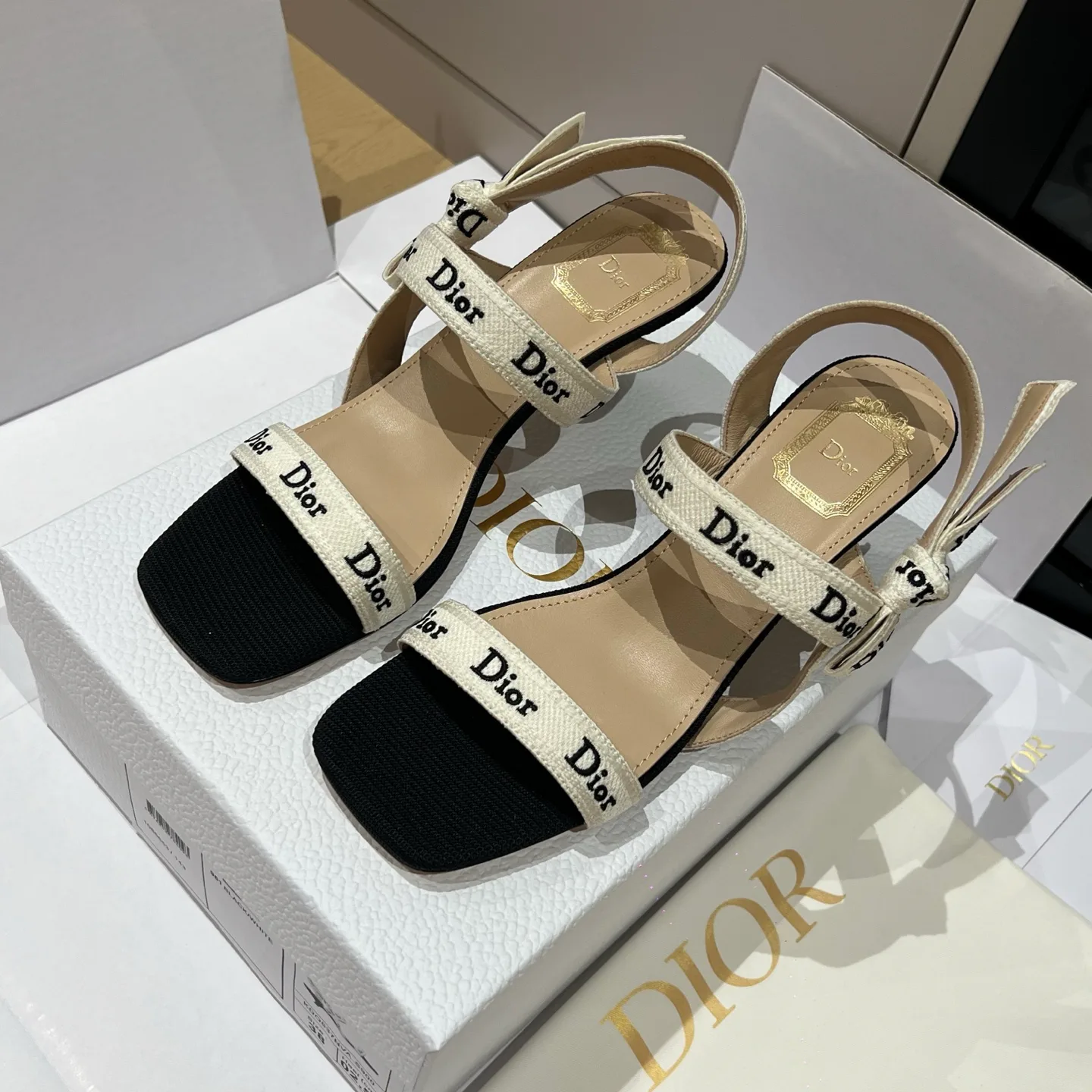 Босоножки Женские Christian Dior 13547407