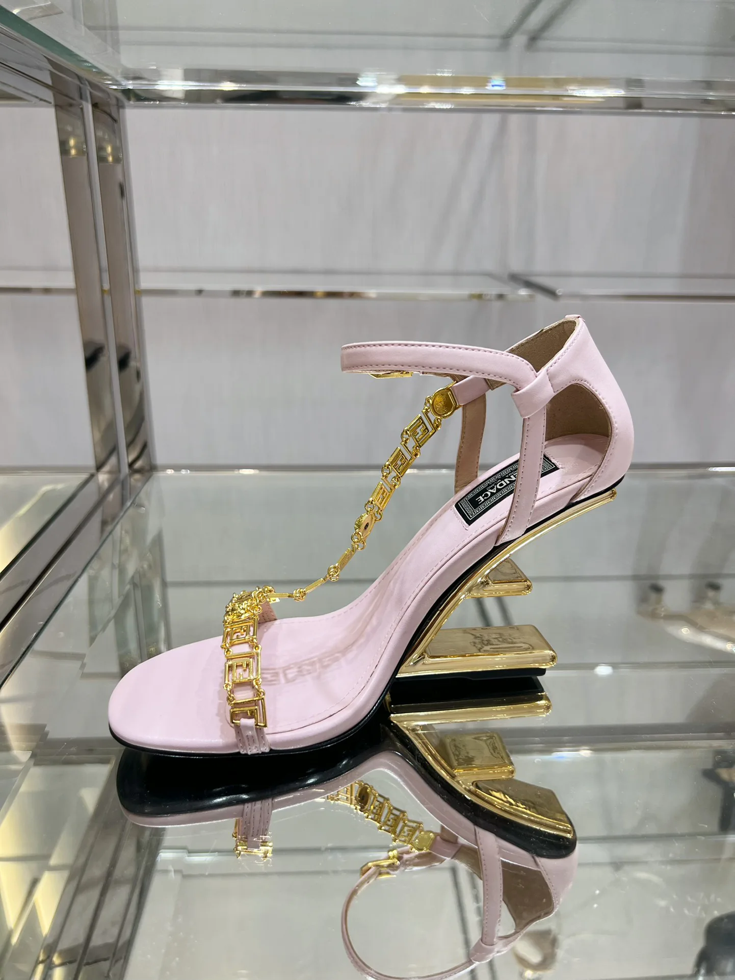 Босоножки Женские Fendi 10209