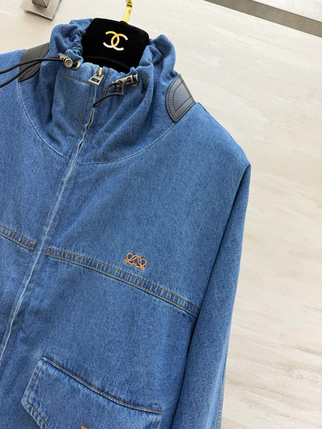 Куртки И Пуховики Женские Loewe 18276907