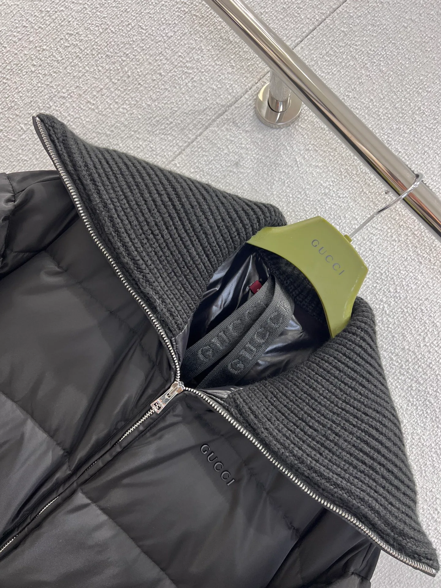 Куртки И Пуховики Женские Gucci 505084