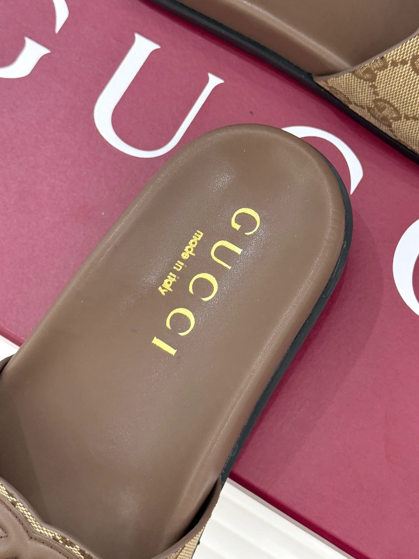 Шлепанцы Женские Gucci 4761373