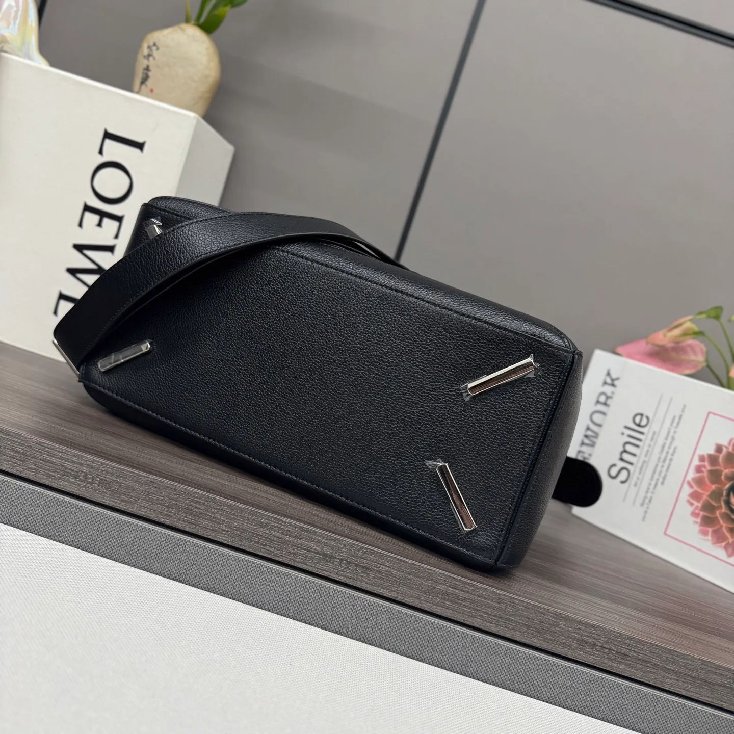 Классические Сумки Женские Loewe 18030336