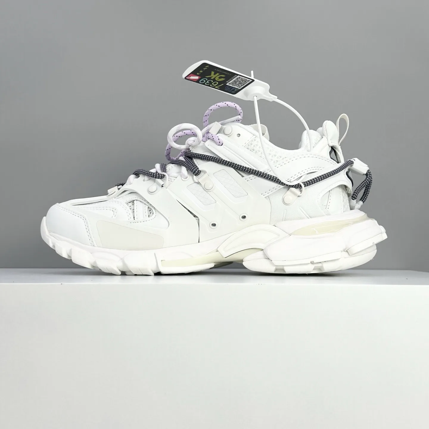 Кроссовки Женские Balenciaga 11576032