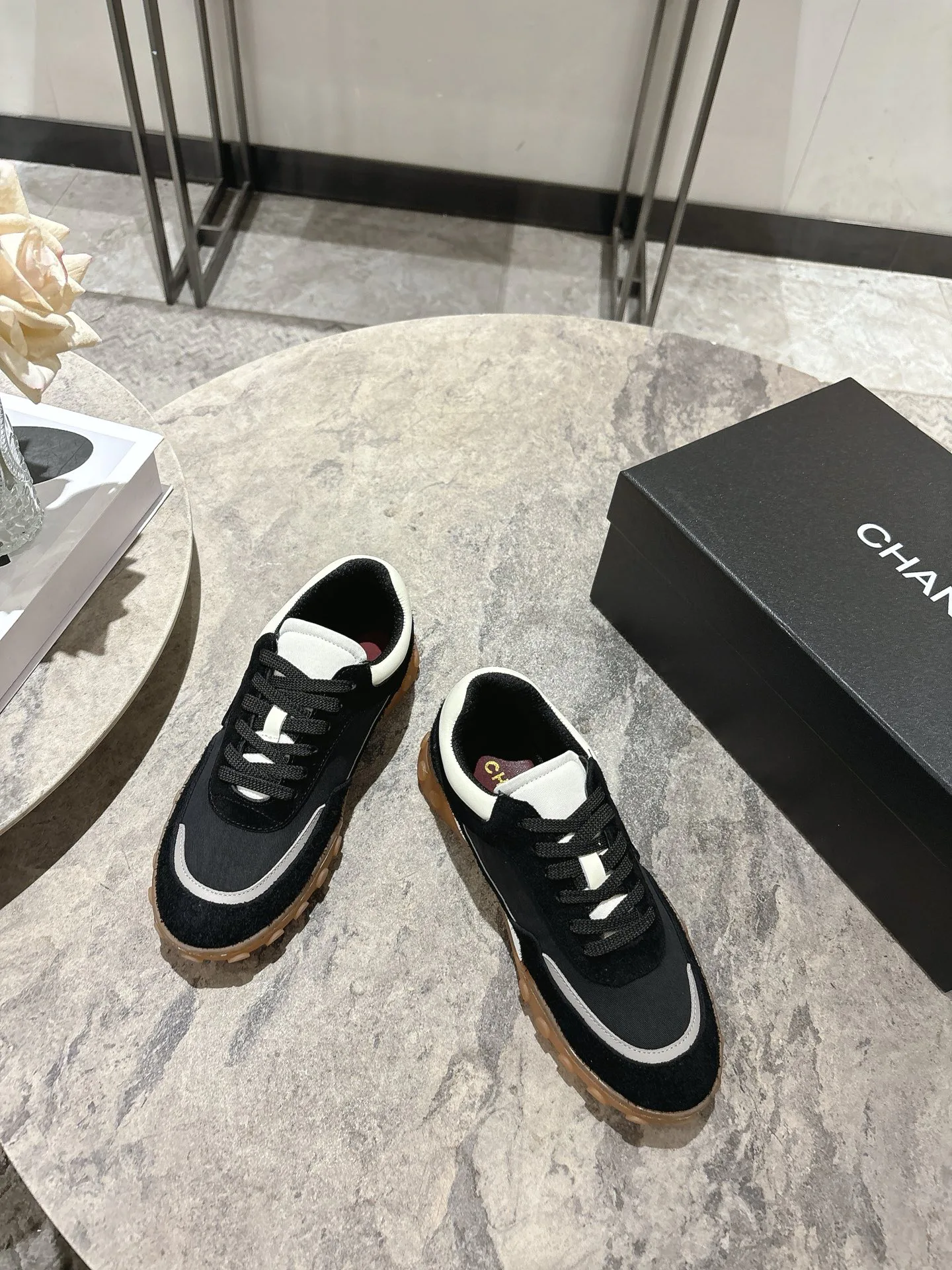 Кроссовки Женские Chanel 11585045