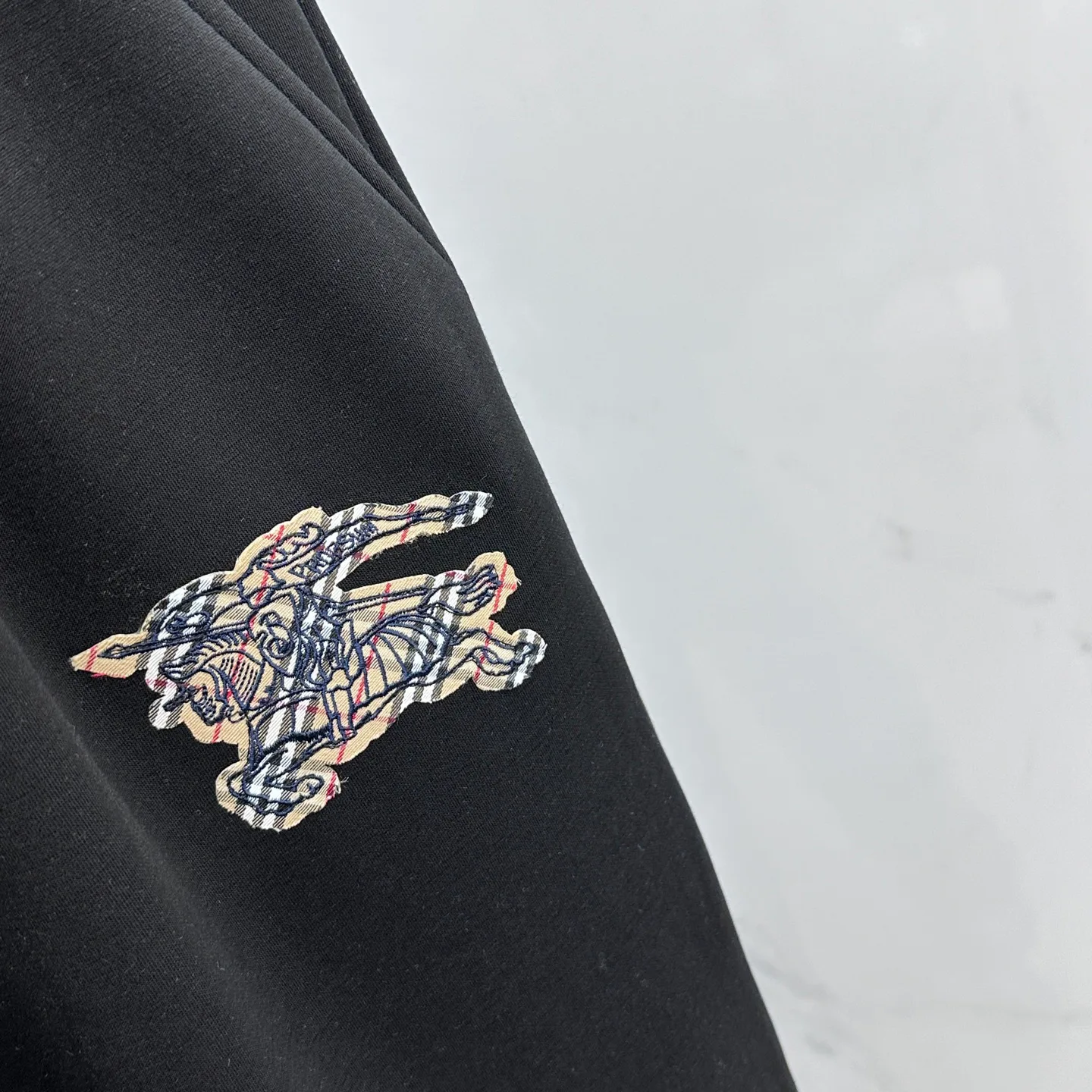 Брюки Мужские Burberry 18246683