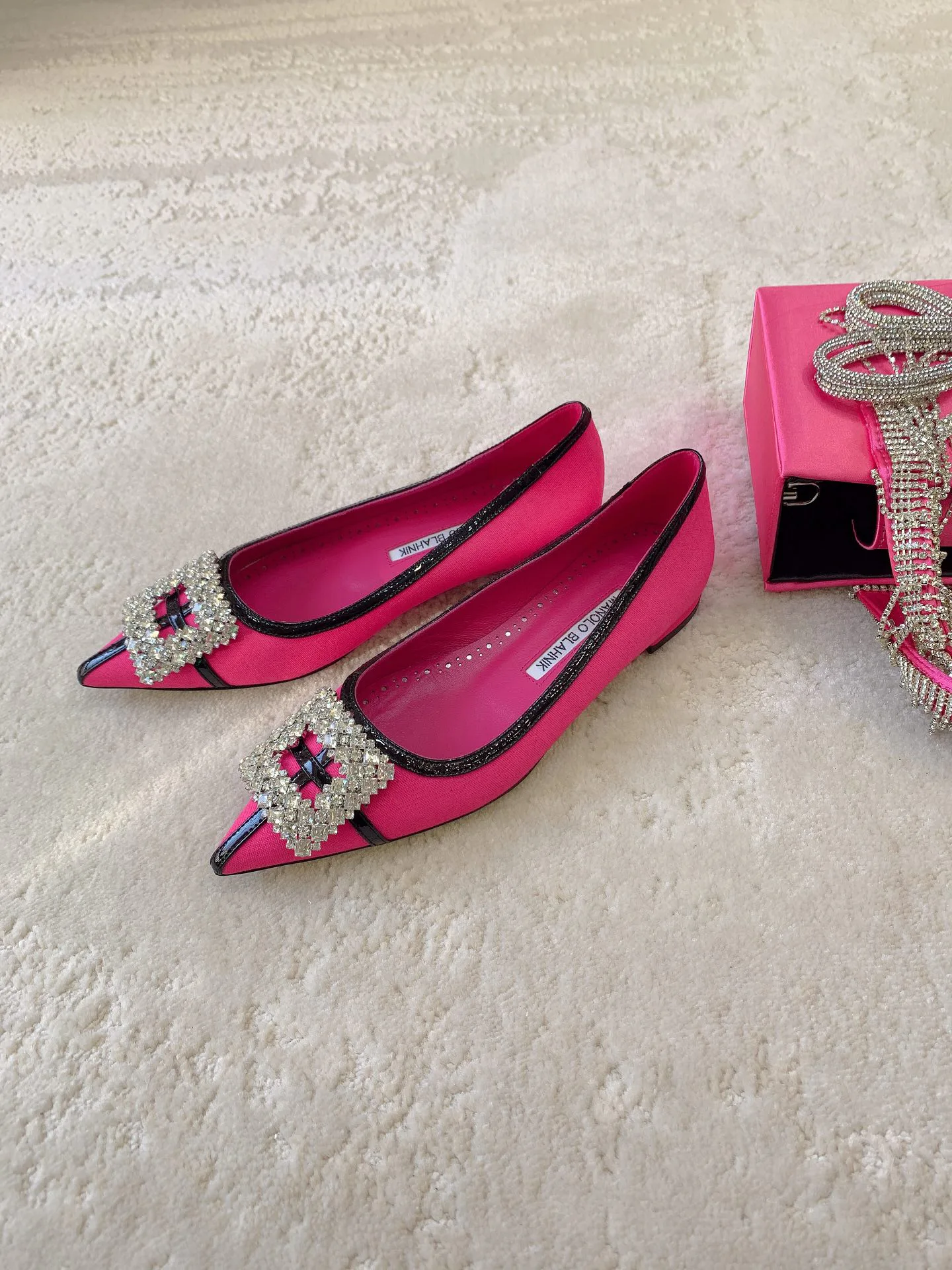 Туфли Женские Manolo Blahnik 18698282