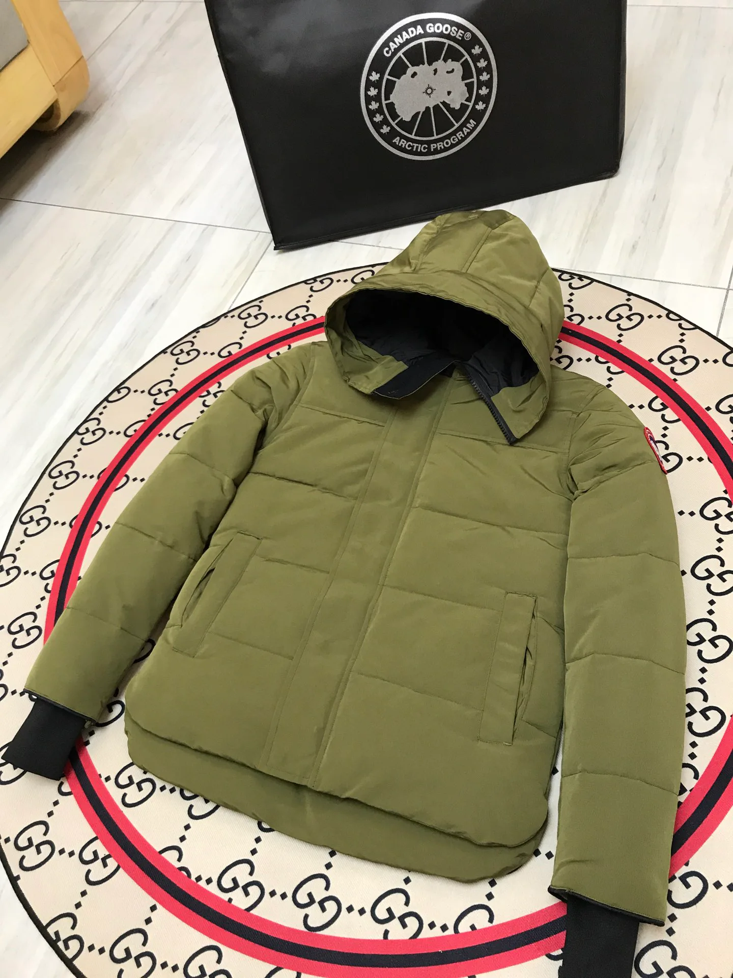 Куртки Женские Canada Goose 64148
