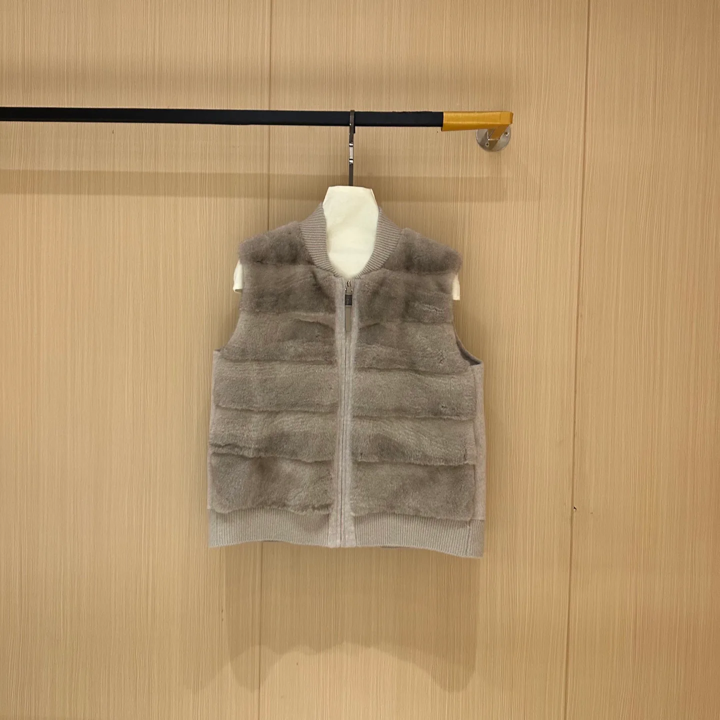 Жилеты Женские Loro Piana 142937